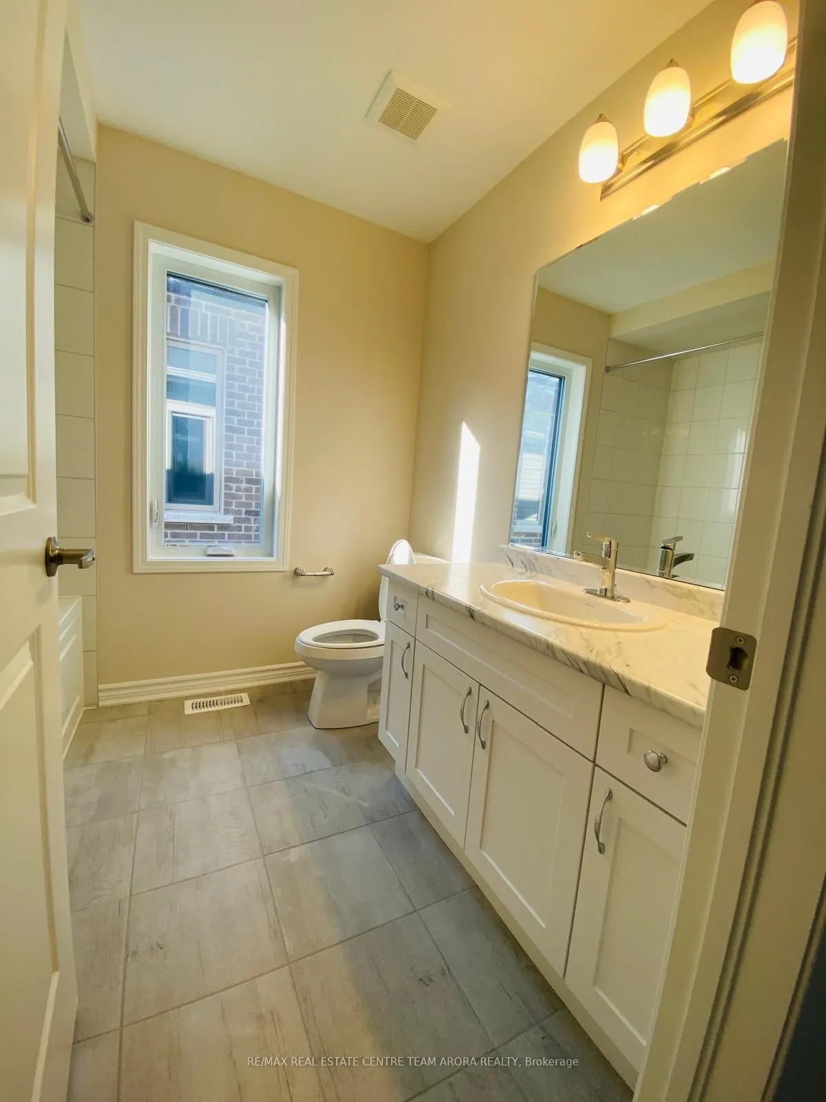 283 Rosenberg Way