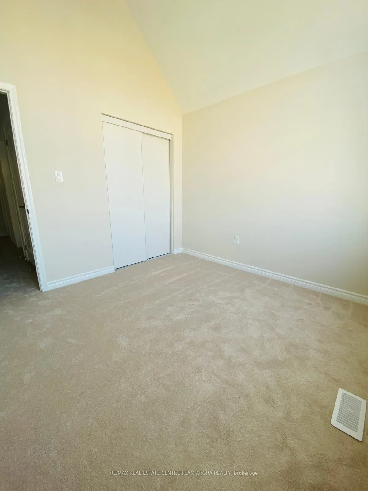 283 Rosenberg Way