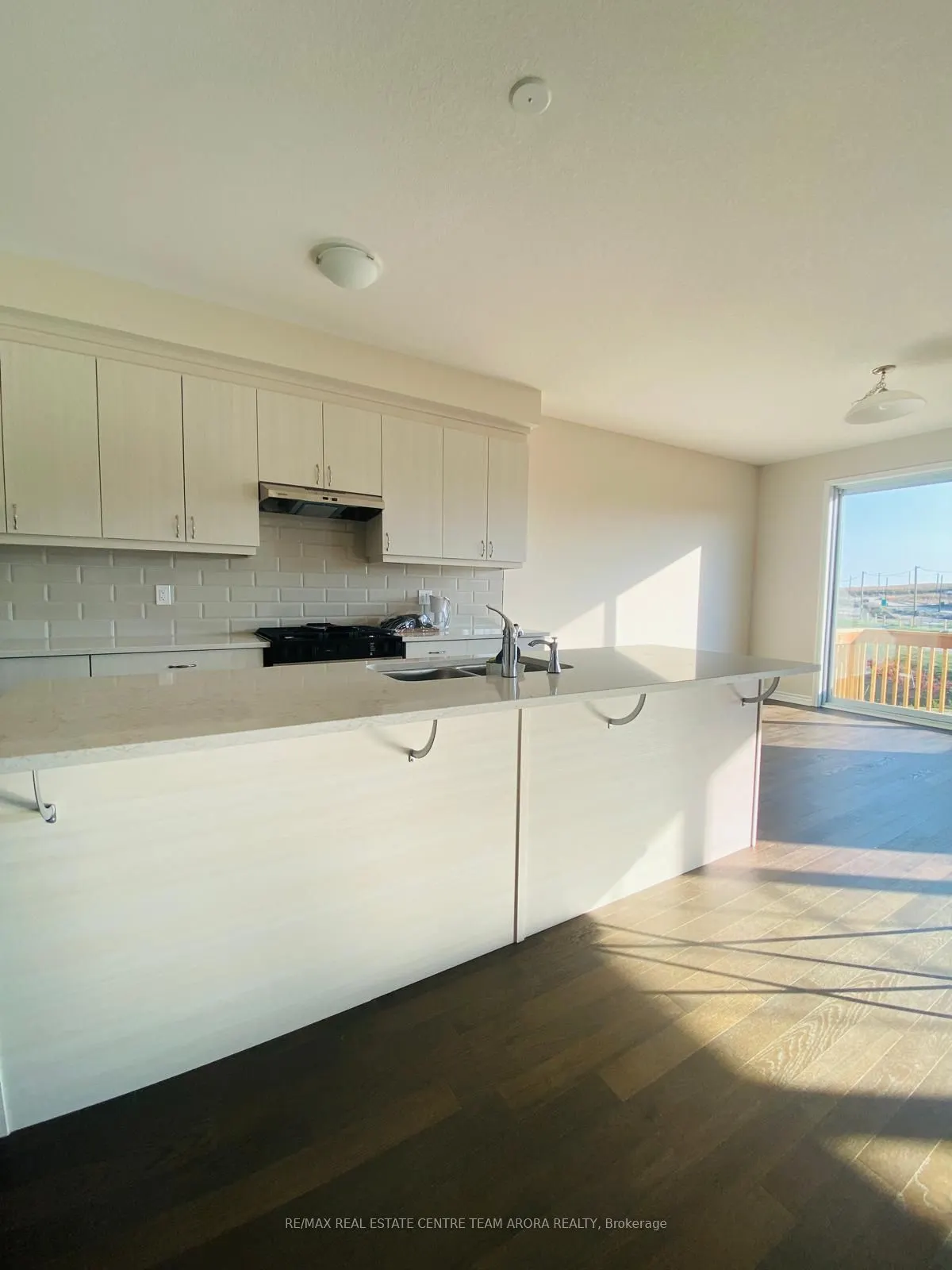 283 Rosenberg Way