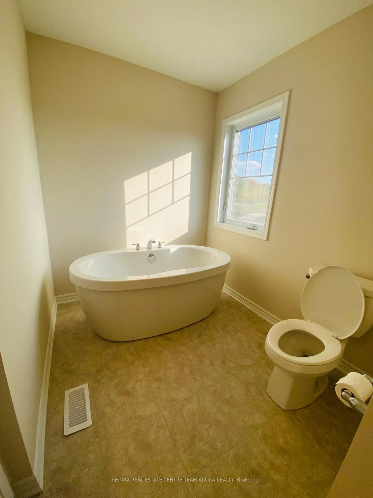 283 Rosenberg Way