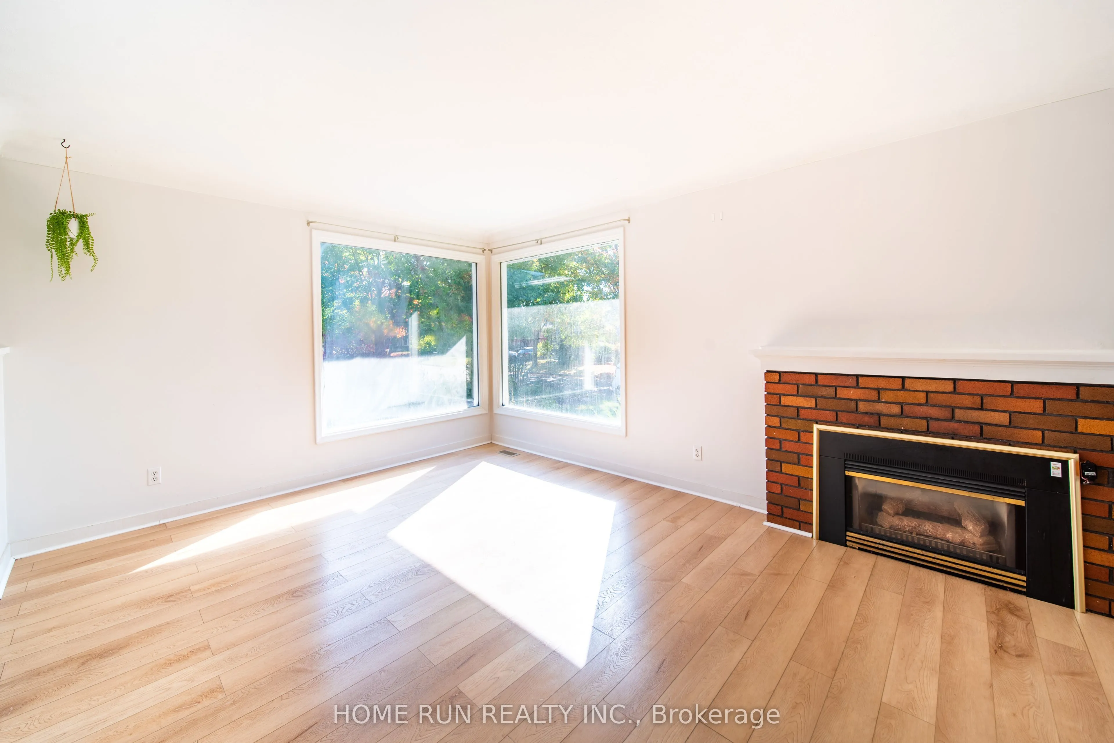 533 Browning Avenue