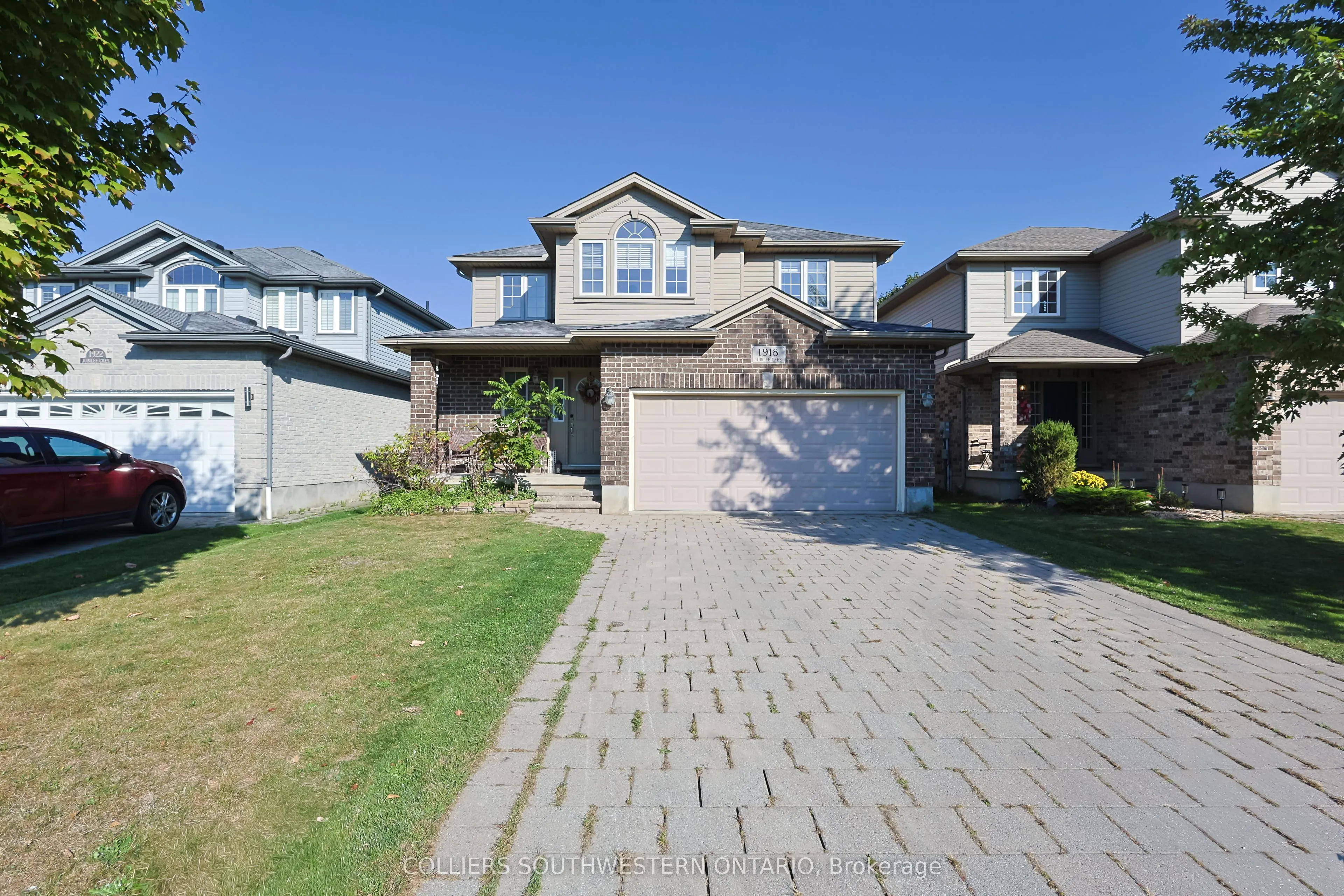 1918 Jubilee Crescent