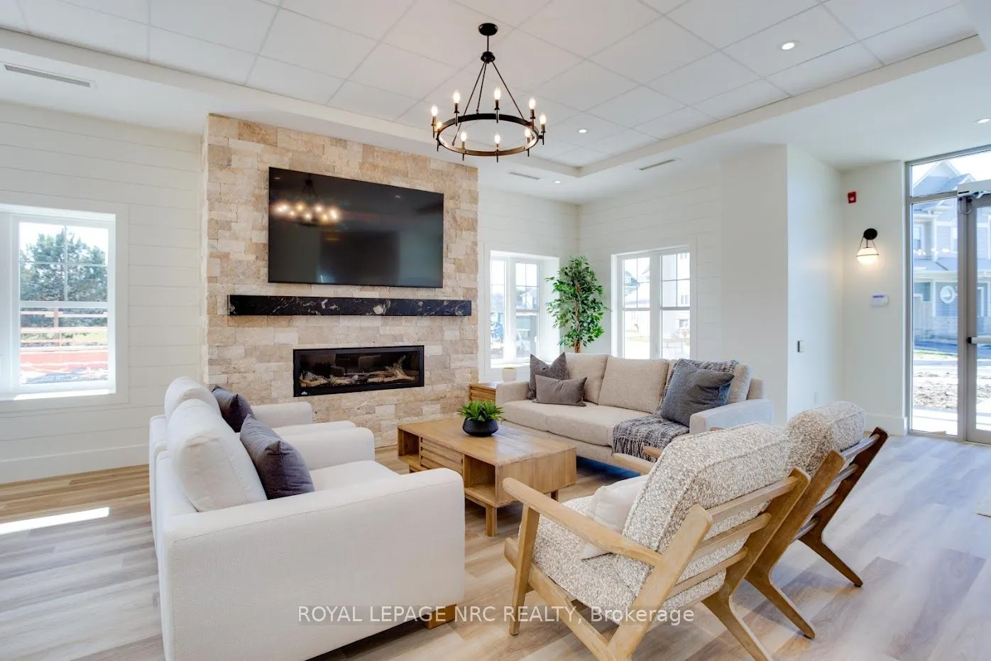 12 SHORES Lane, #B
