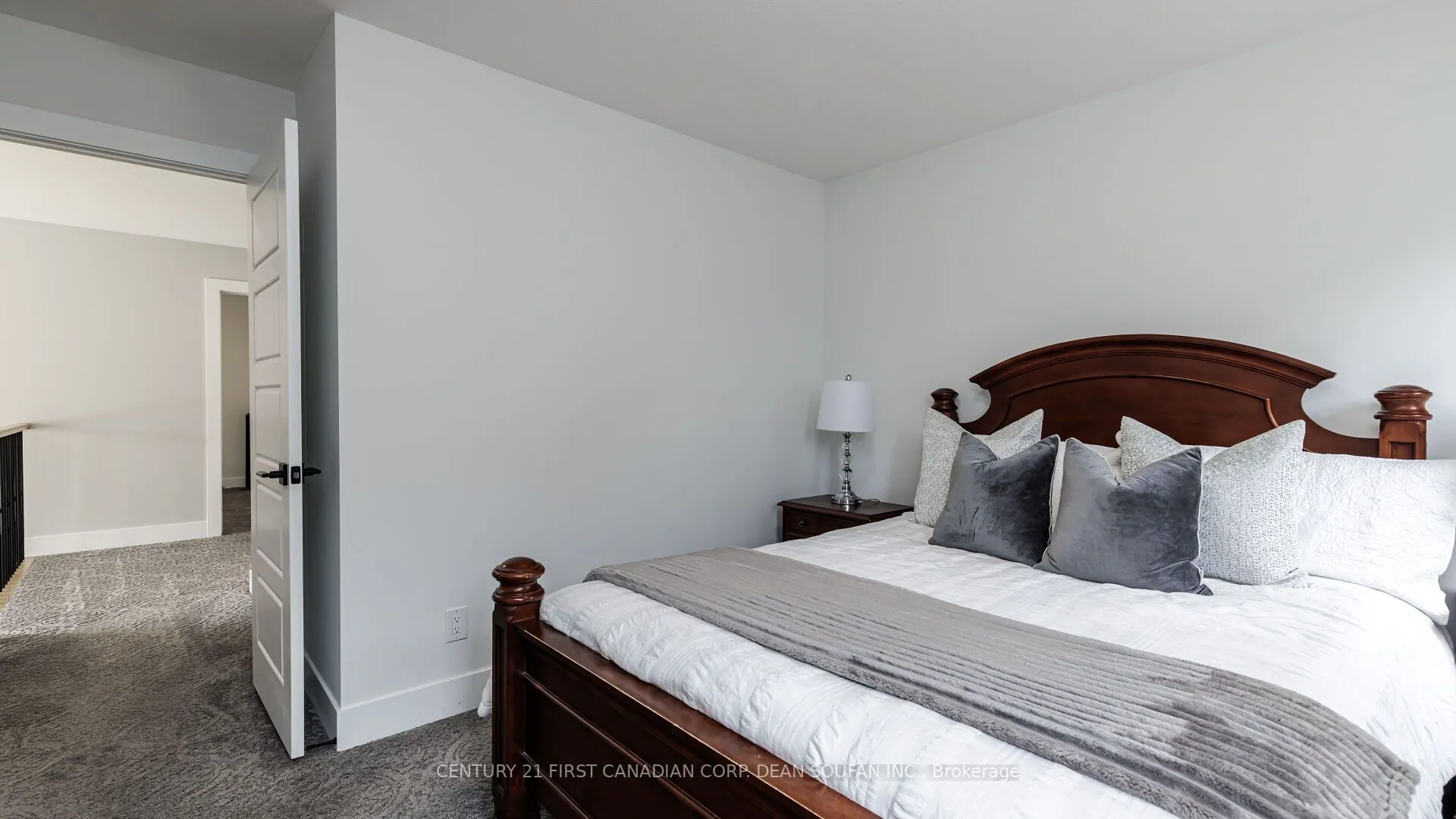 4079 Sugarmaple Crossing