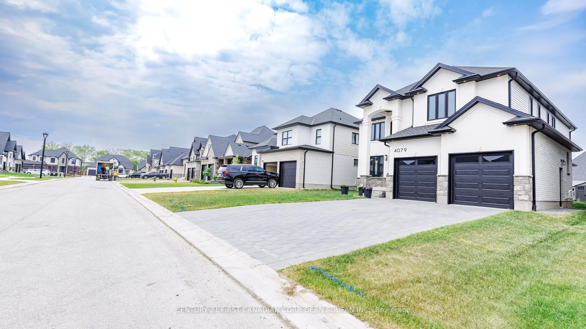 4079 Sugarmaple Crossing