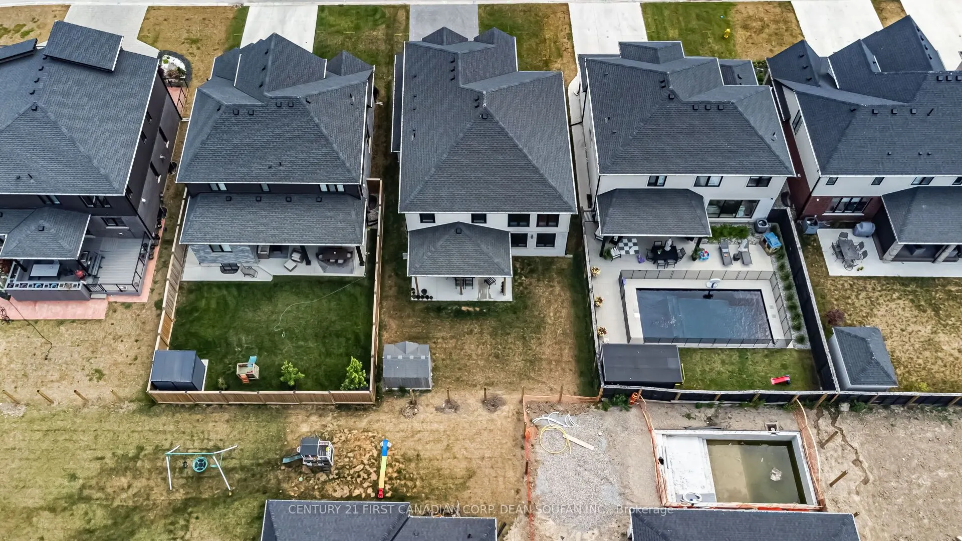 4079 Sugarmaple Crossing