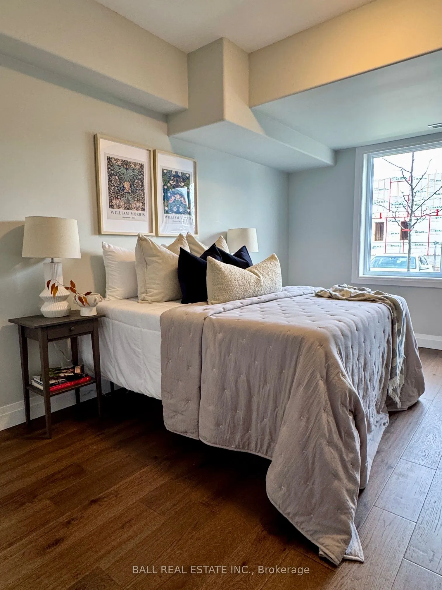 19 Hampton Lane, #102
