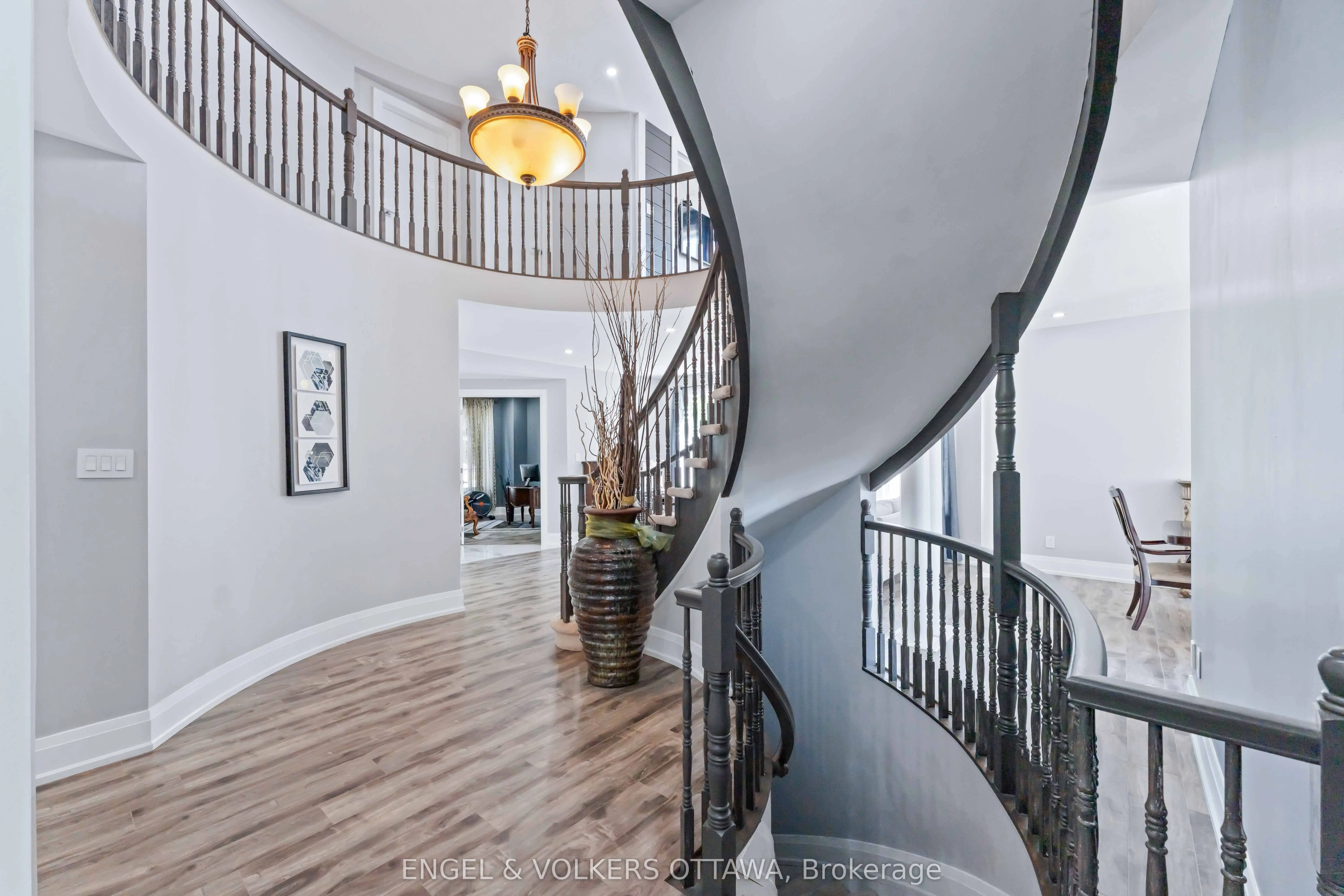 774 Scala Avenue