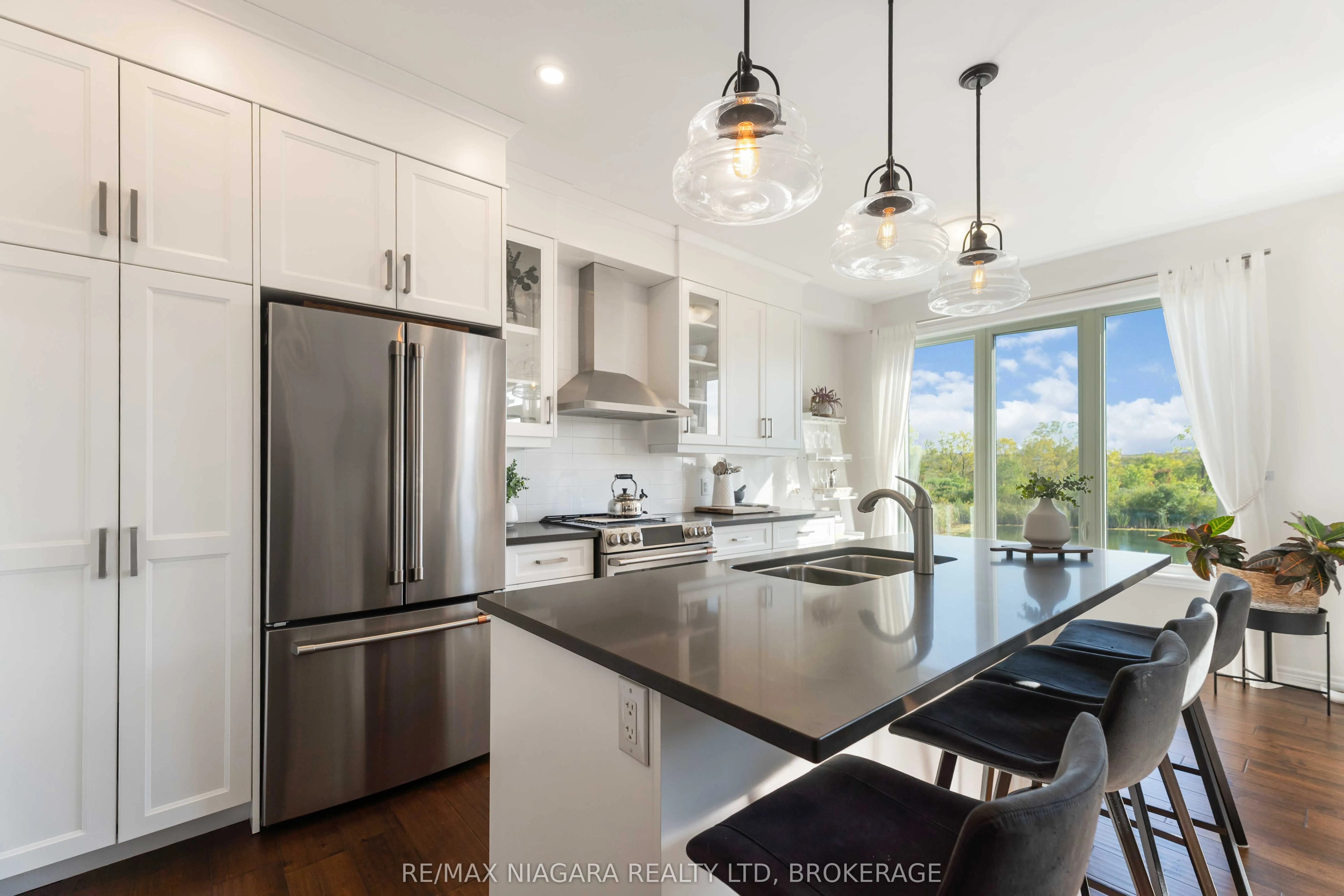 21 Lamb Crescent