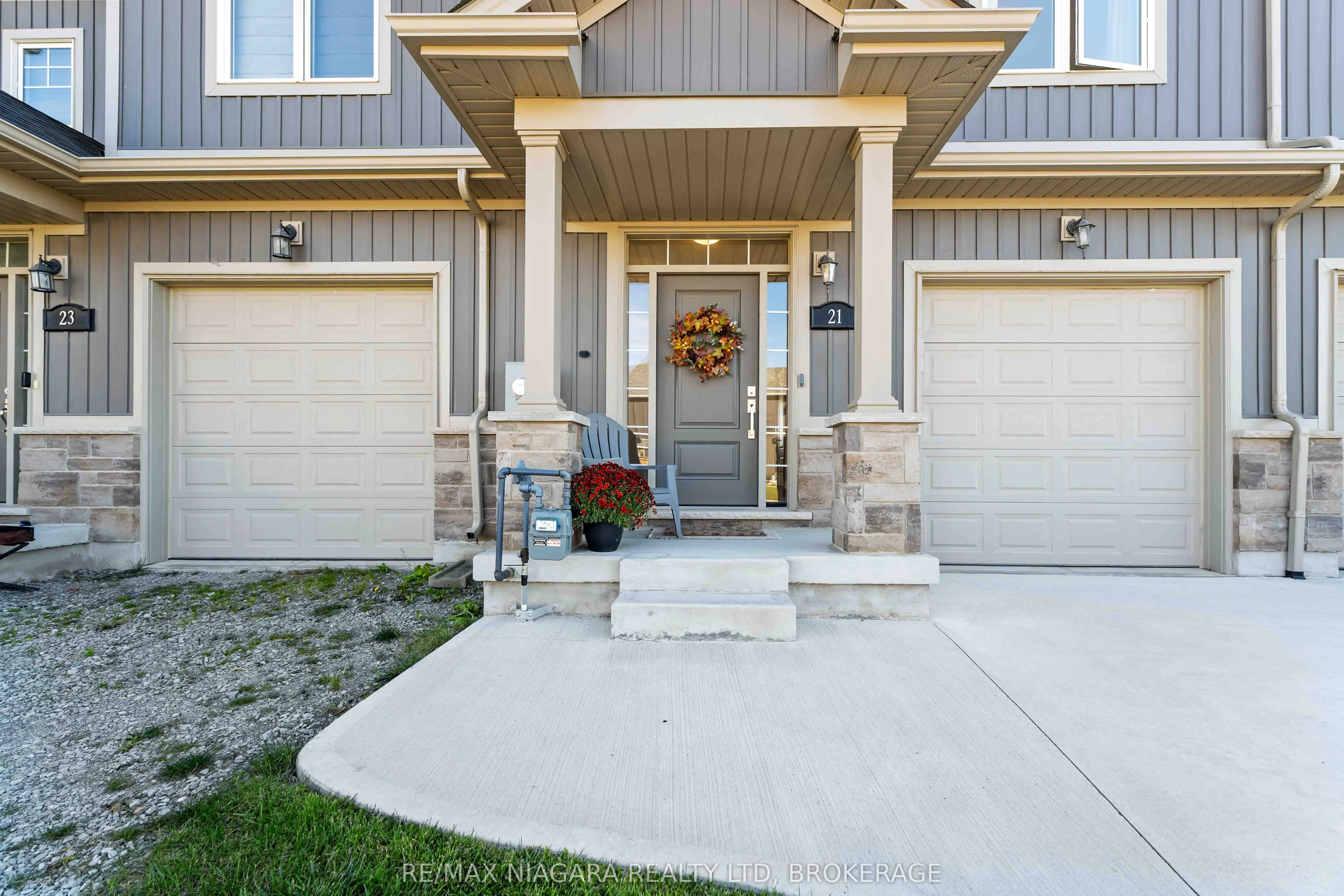 21 Lamb Crescent