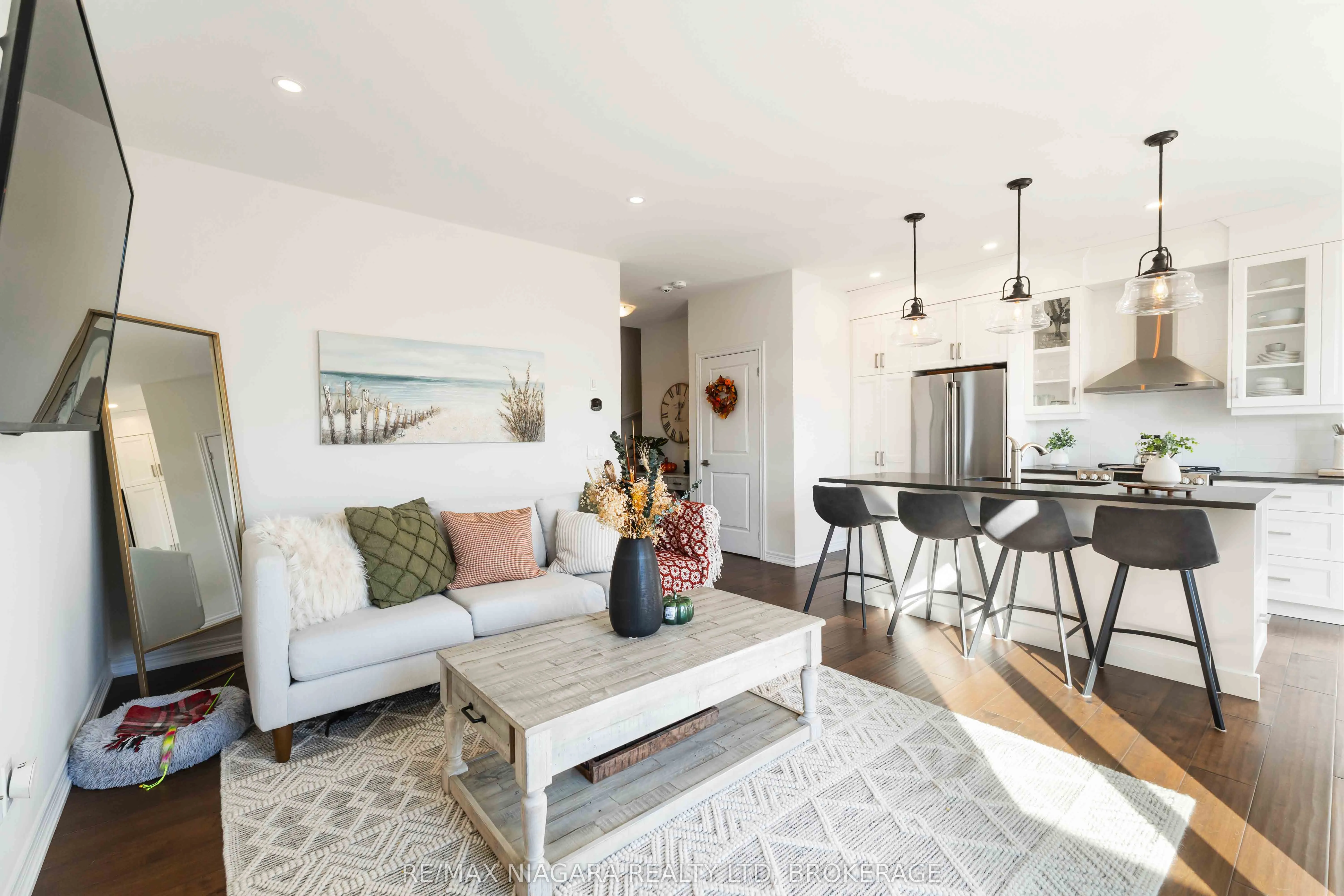 21 Lamb Crescent