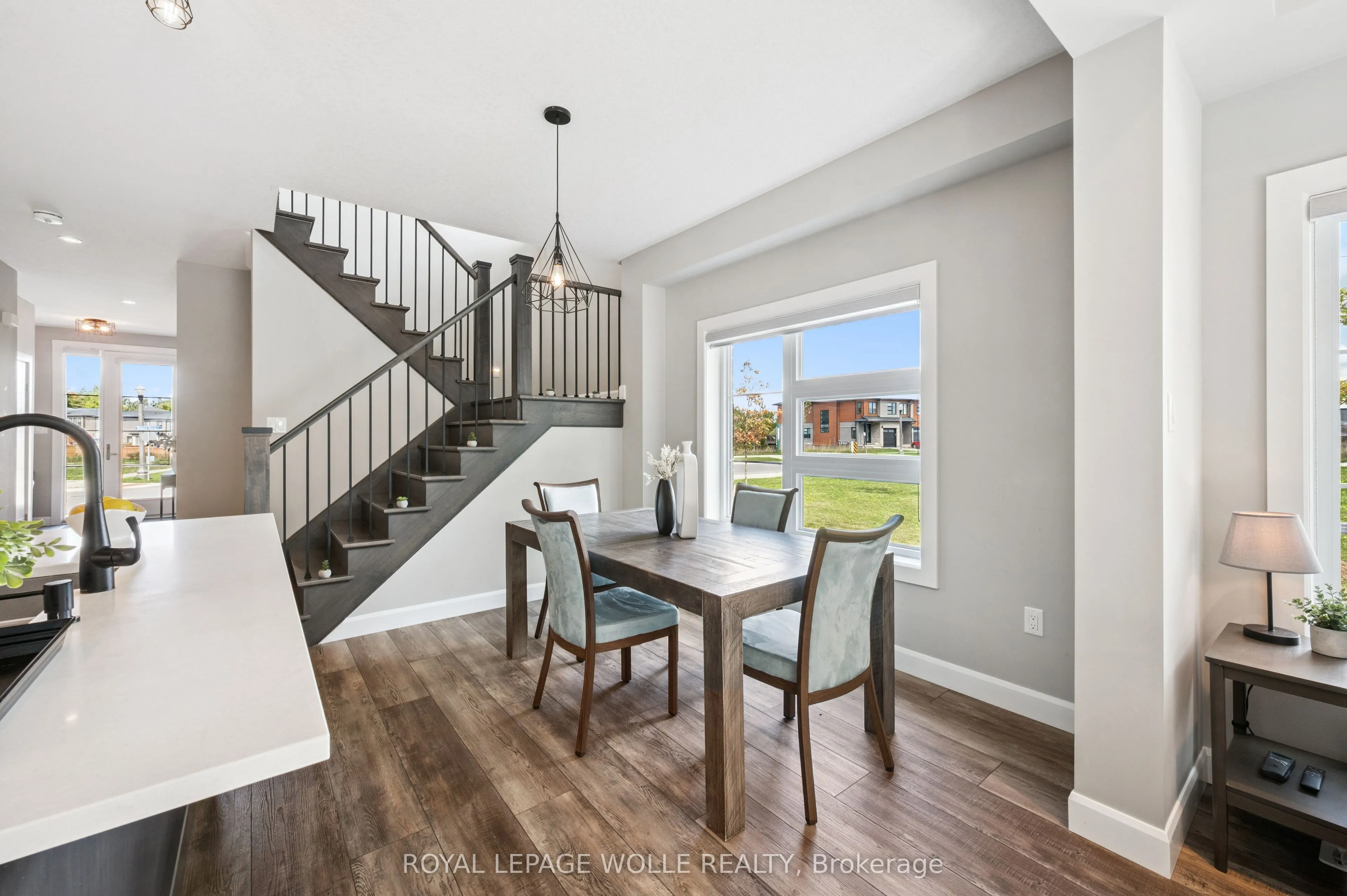 884 Robert Ferrie Drive
