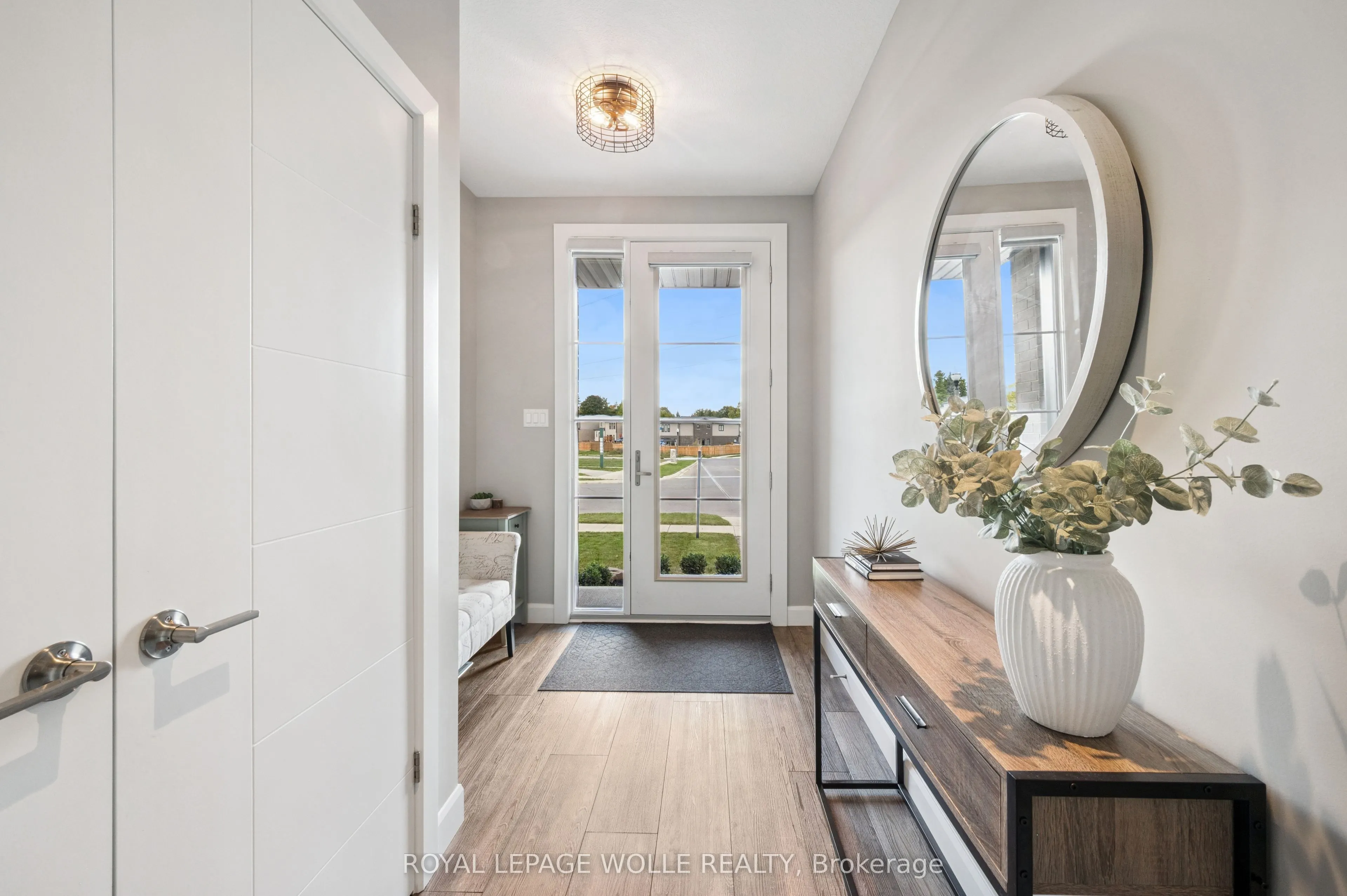 884 Robert Ferrie Drive