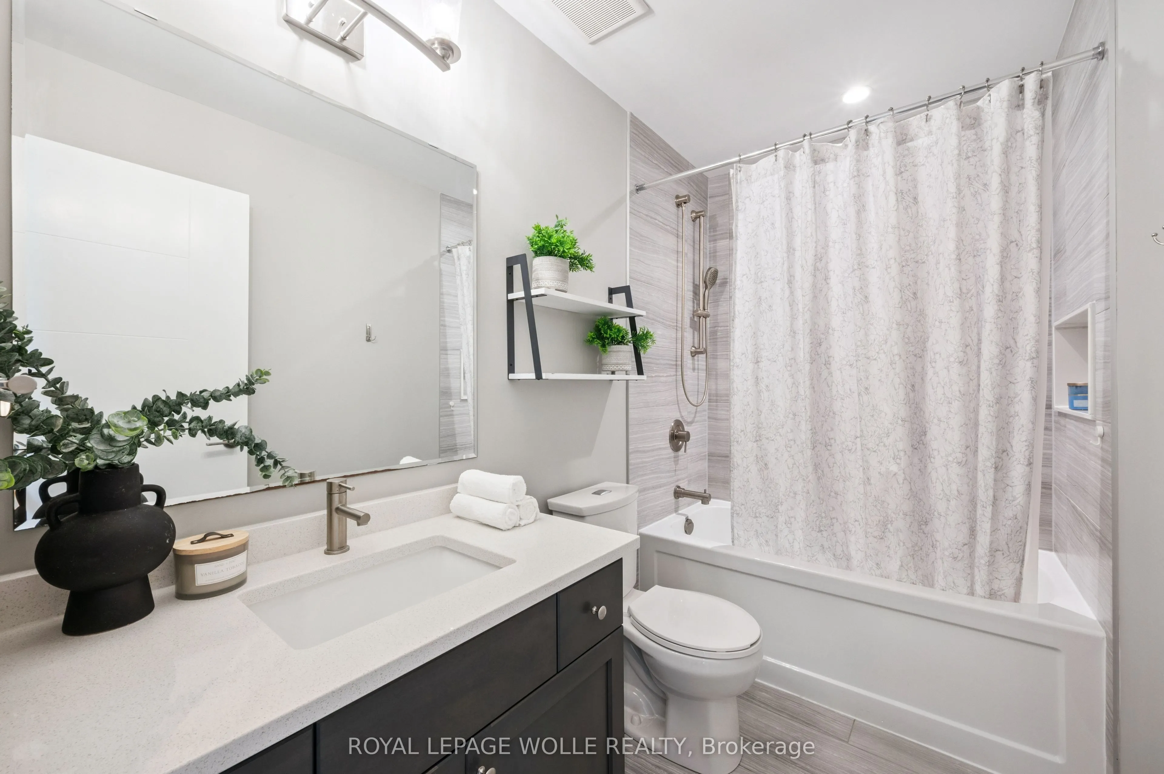 884 Robert Ferrie Drive