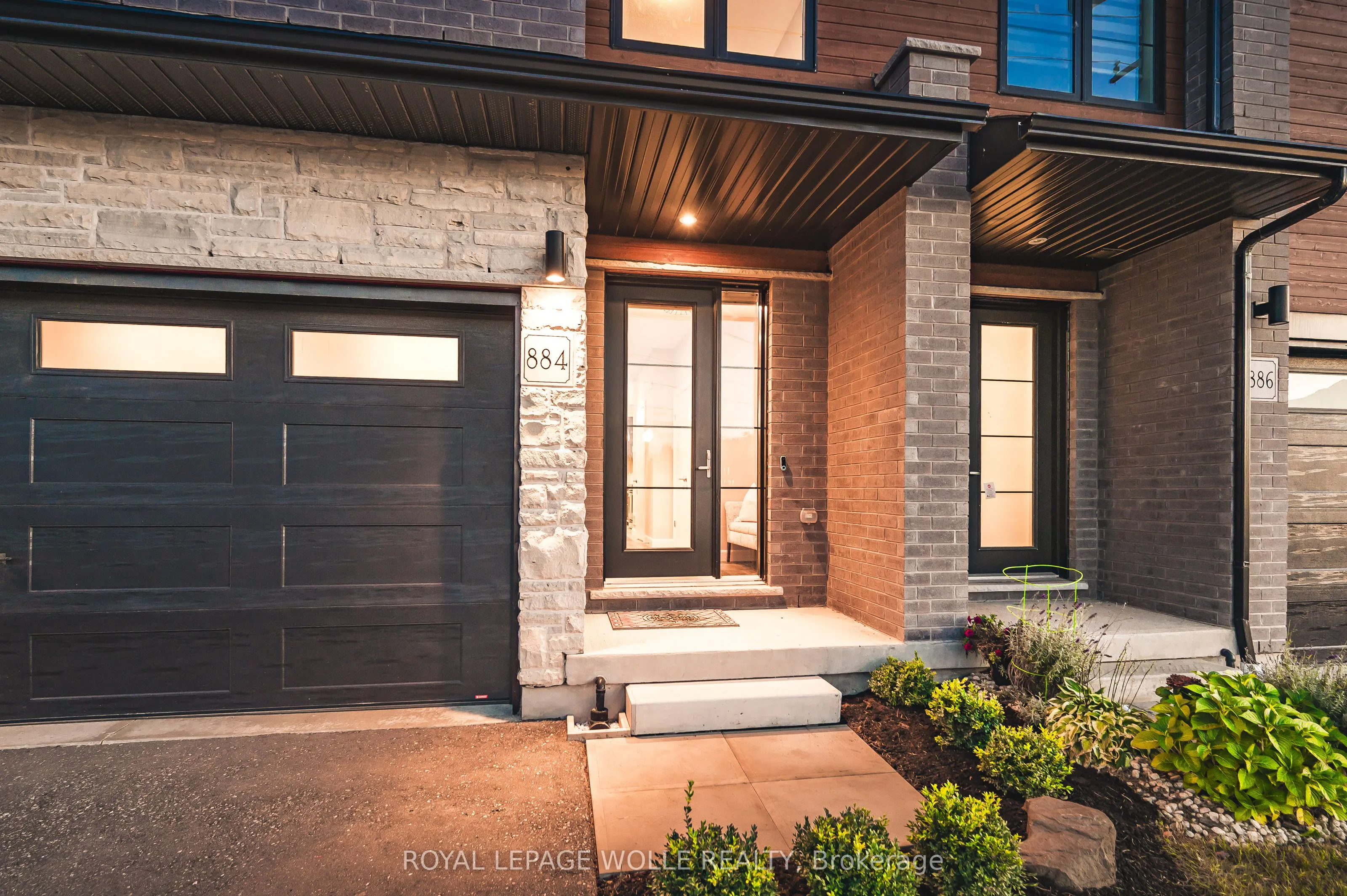 884 Robert Ferrie Drive