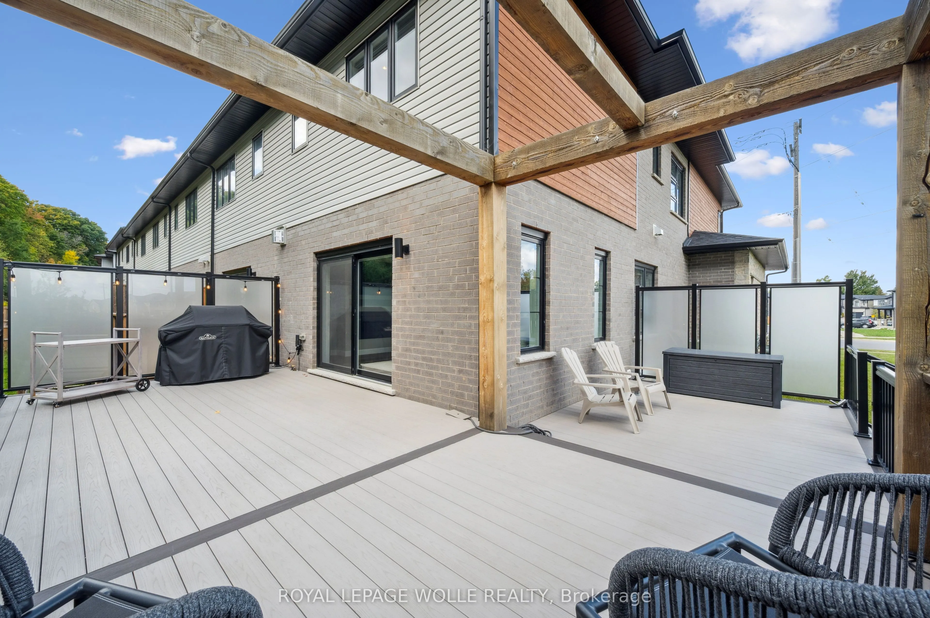 884 Robert Ferrie Drive