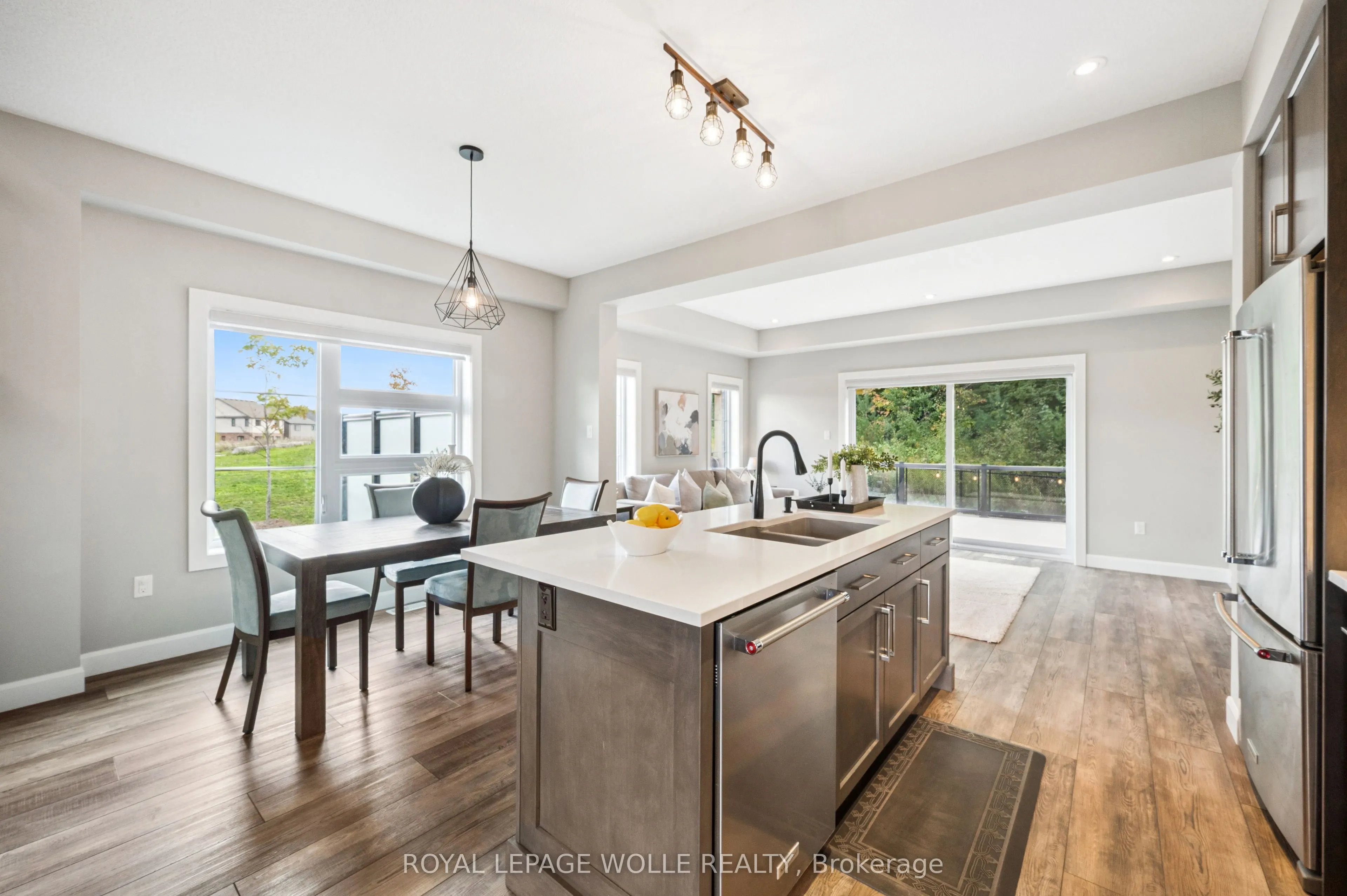 884 Robert Ferrie Drive