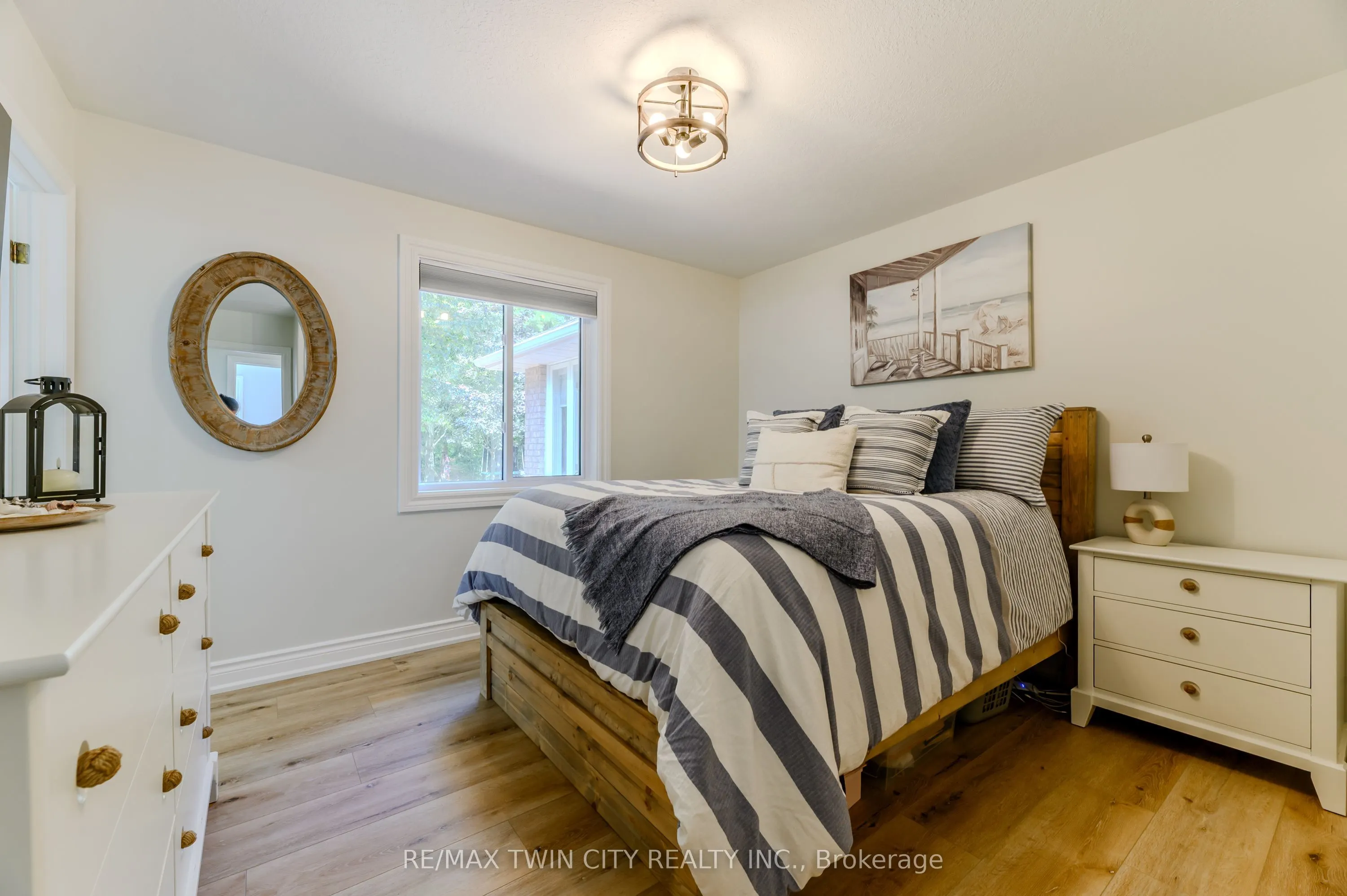 5 Newport Lane