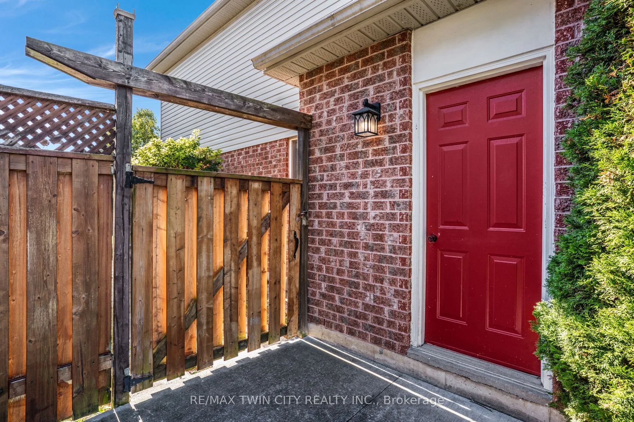 795 Saginaw Parkway