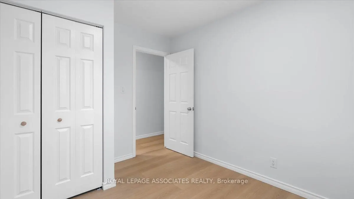 27 Janlyn Crescent