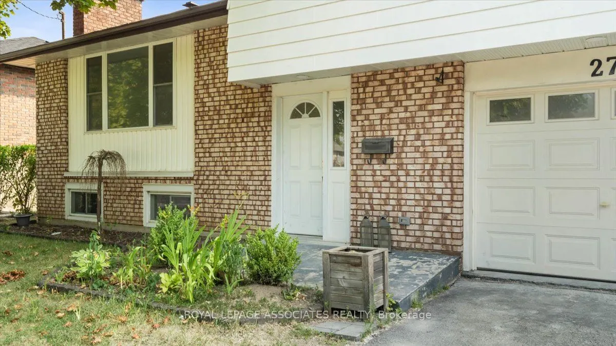27 Janlyn Crescent