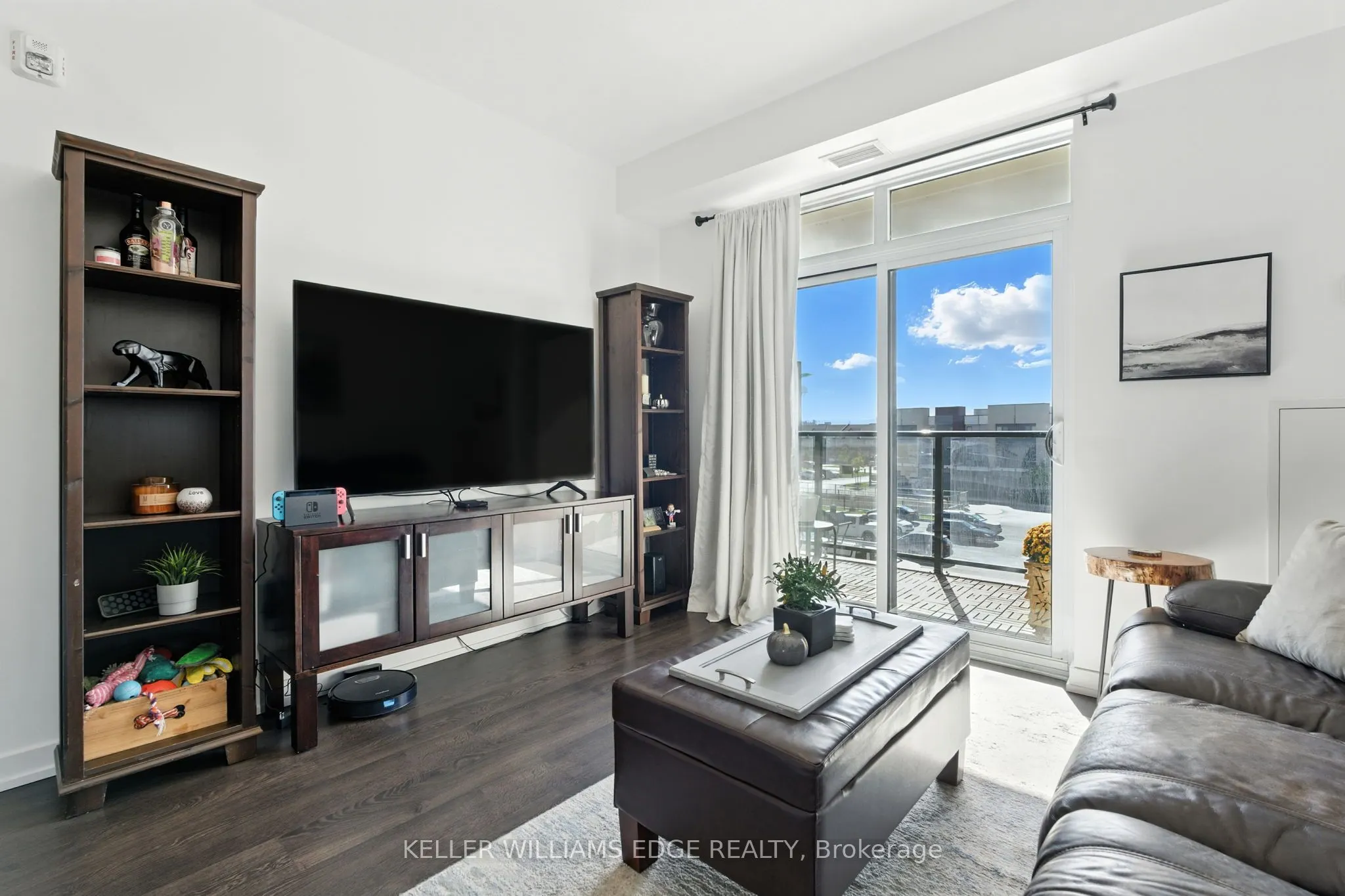 125 Shoreview Place, #338