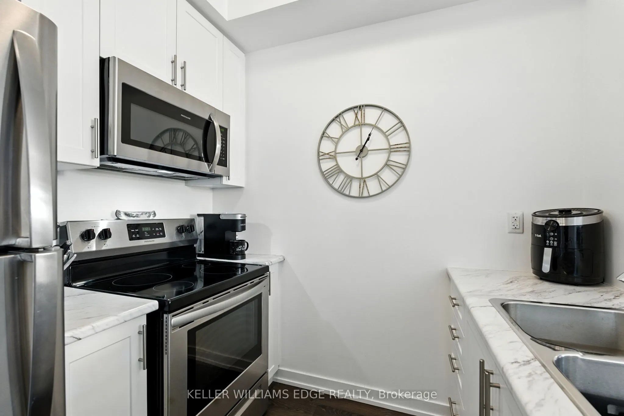 125 Shoreview Place, #338