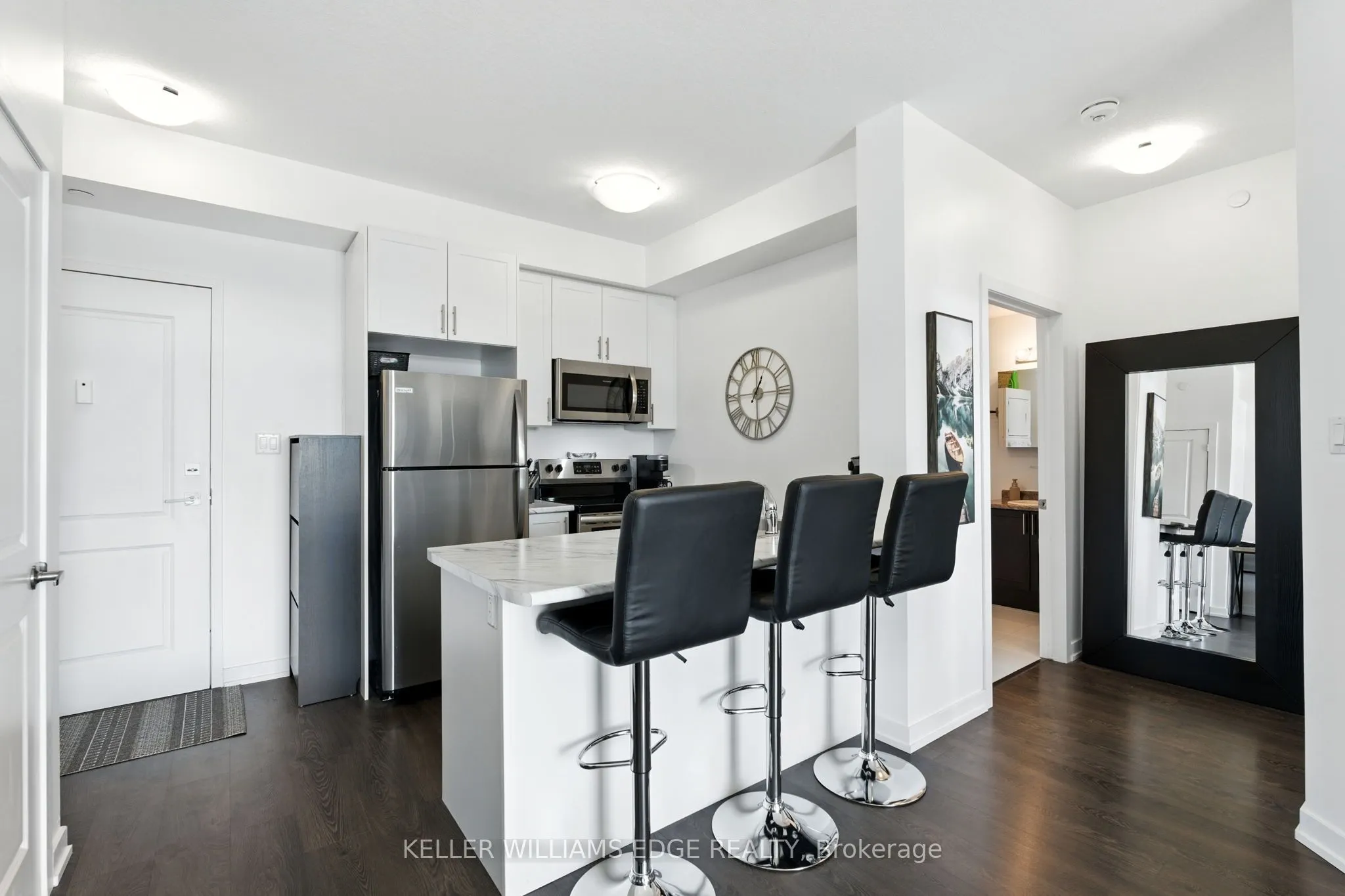 125 Shoreview Place, #338