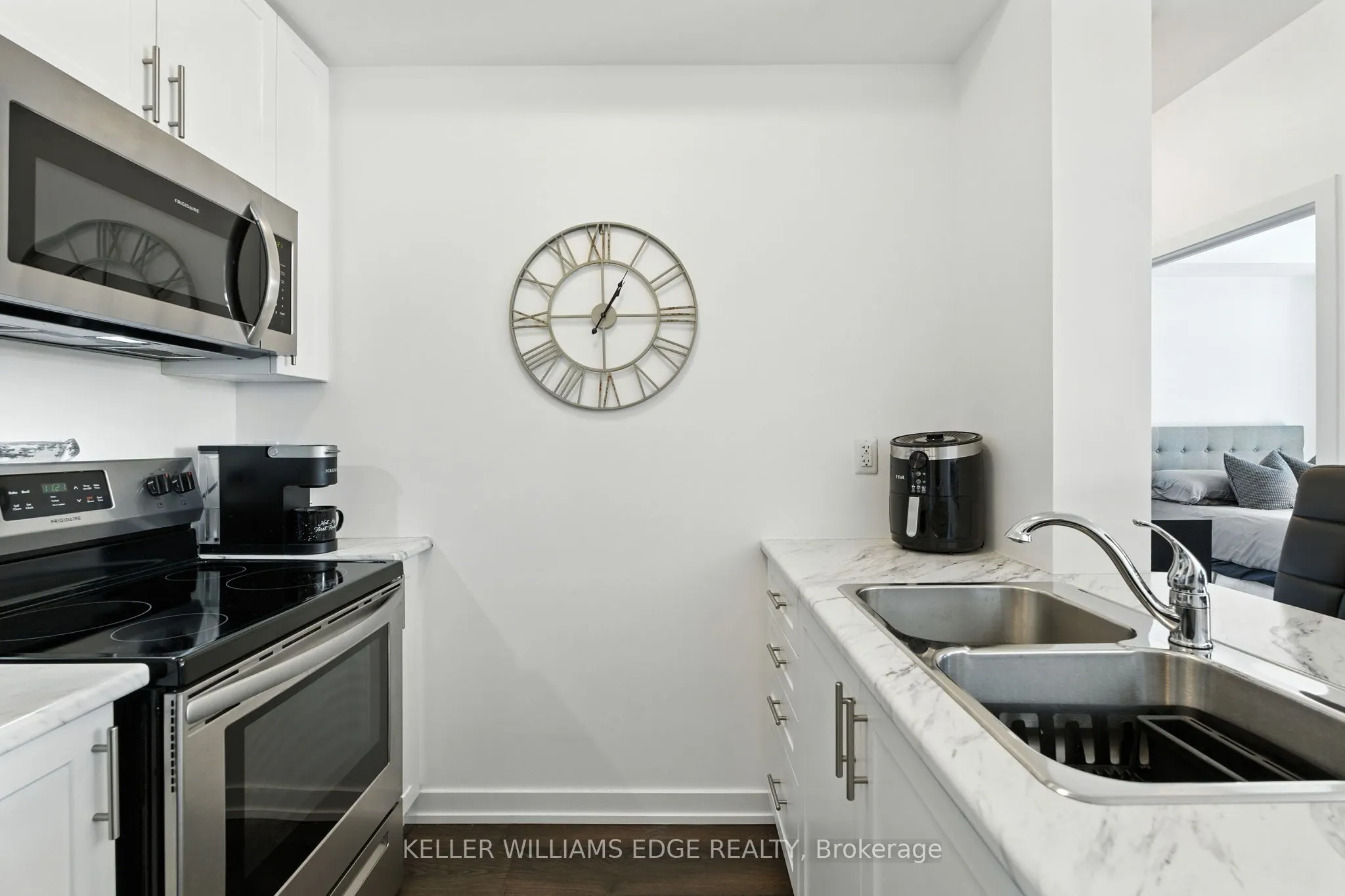 125 Shoreview Place, #338