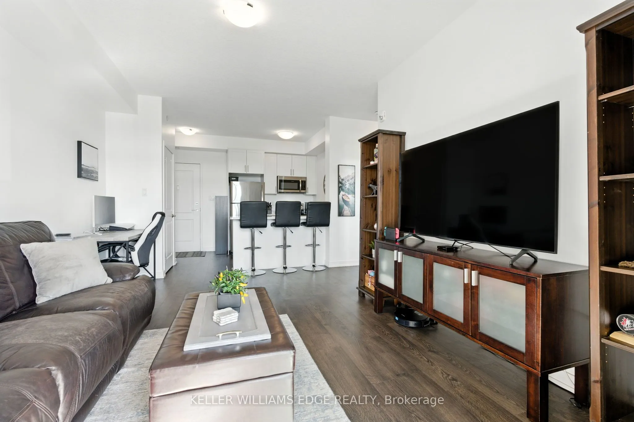 125 Shoreview Place, #338