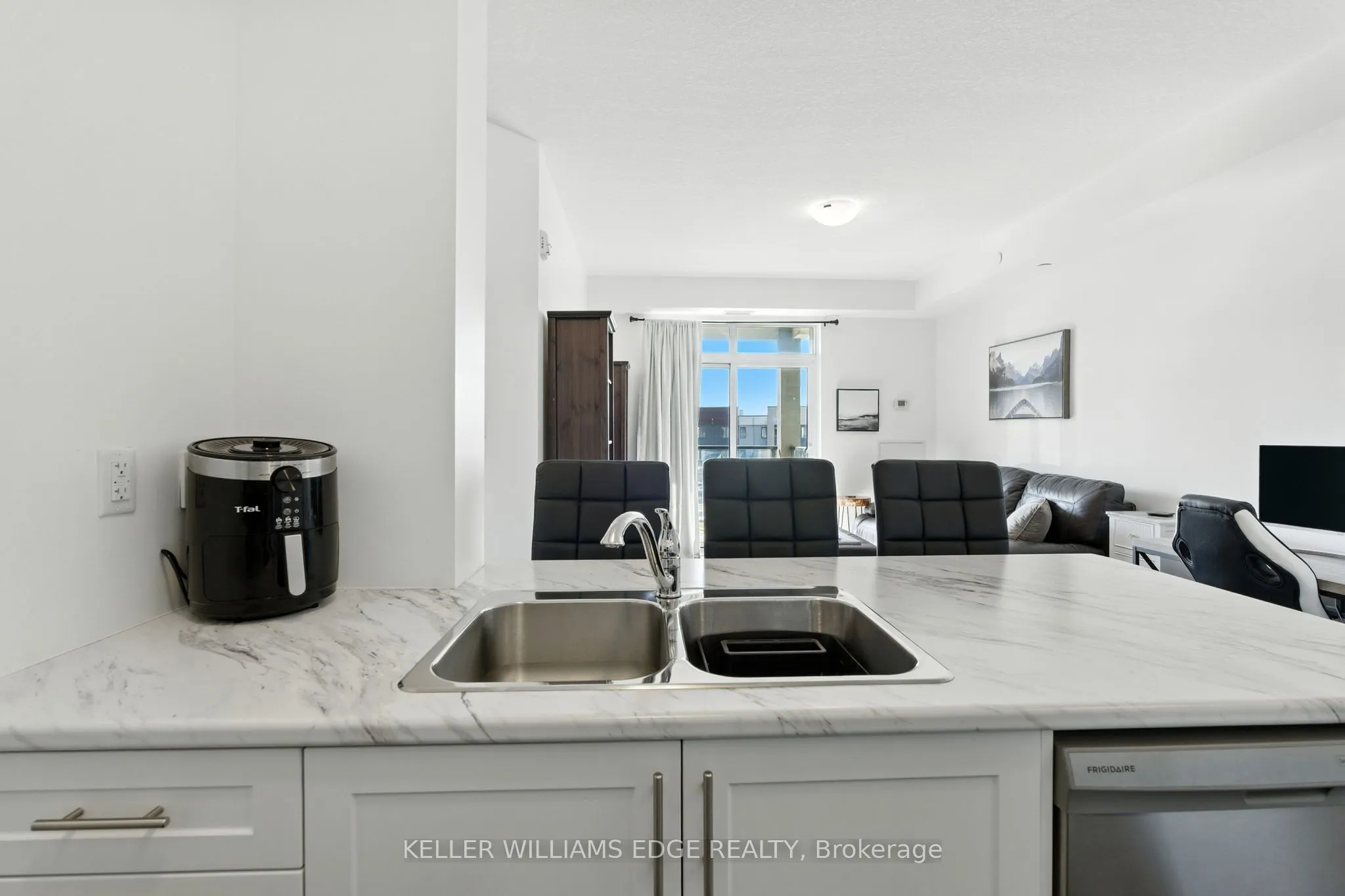 125 Shoreview Place, #338