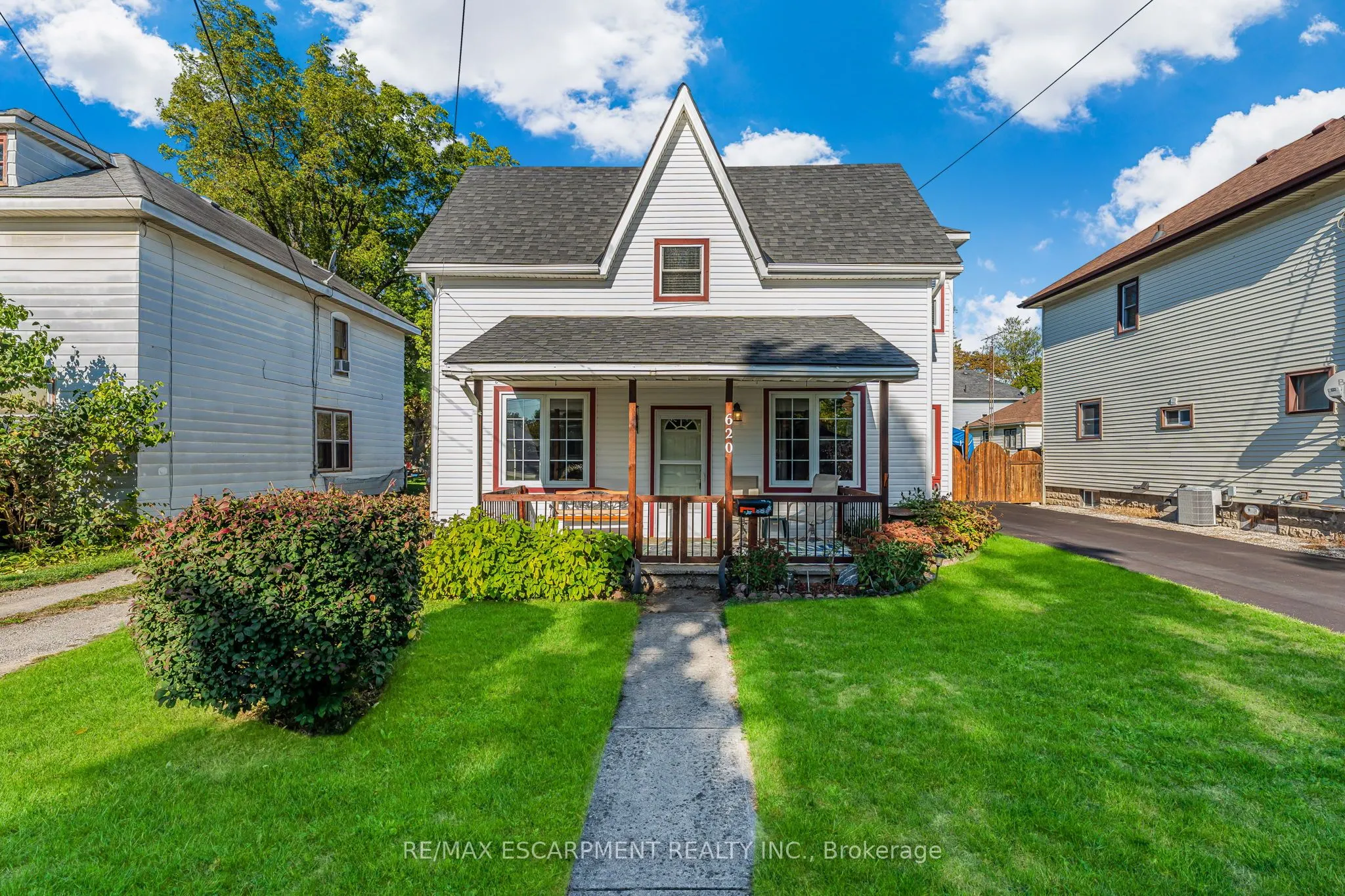 620 CEDAR Street