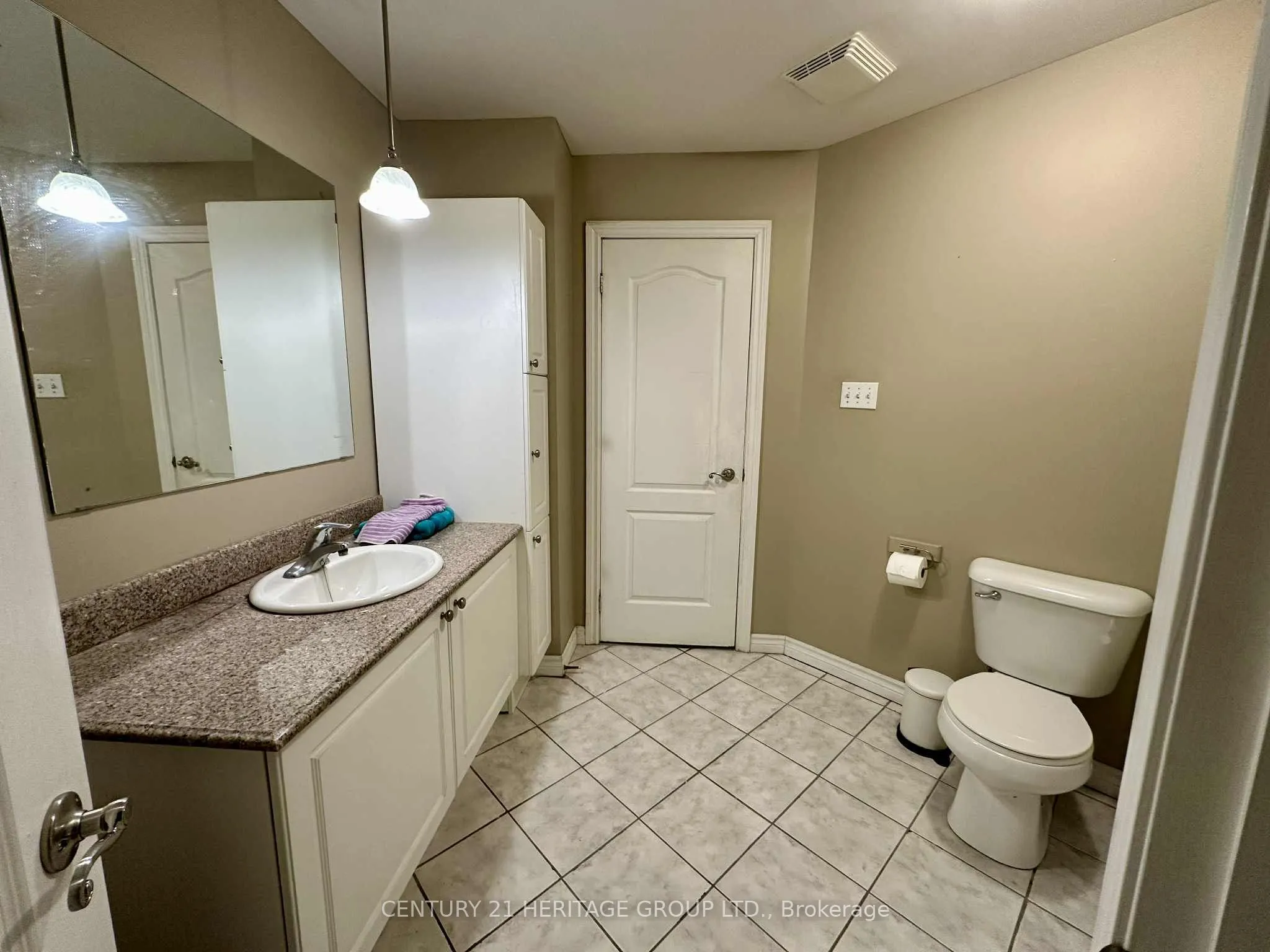 135 James Street S, #715