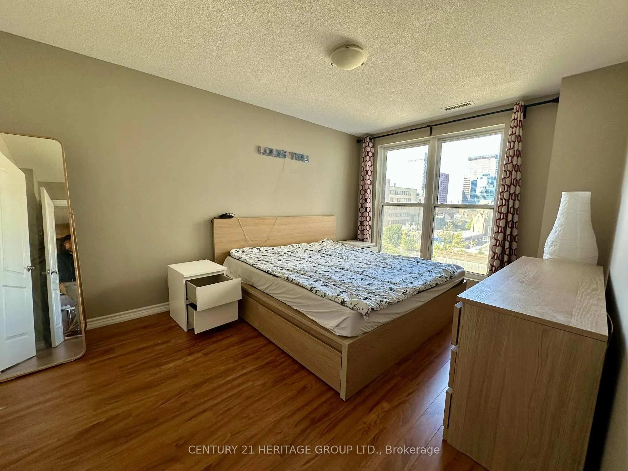135 James Street S, #715