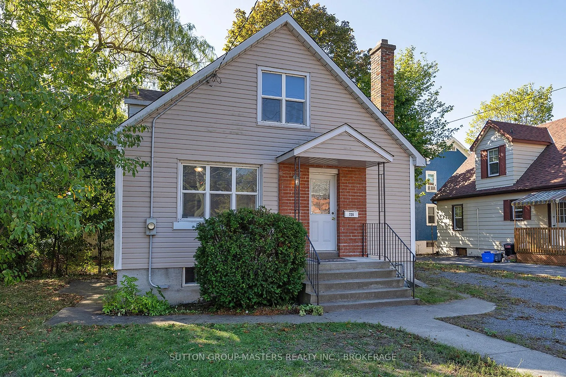 720 Brock Street