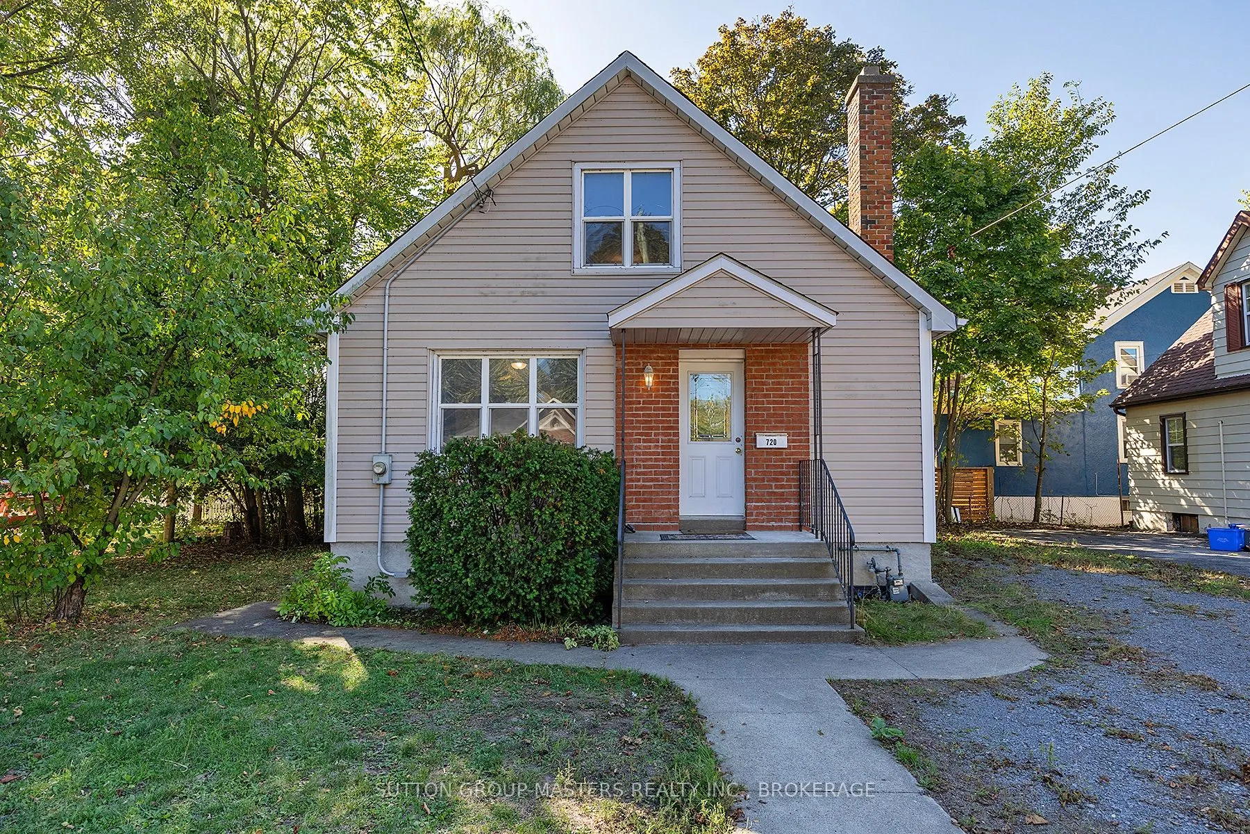720 Brock Street
