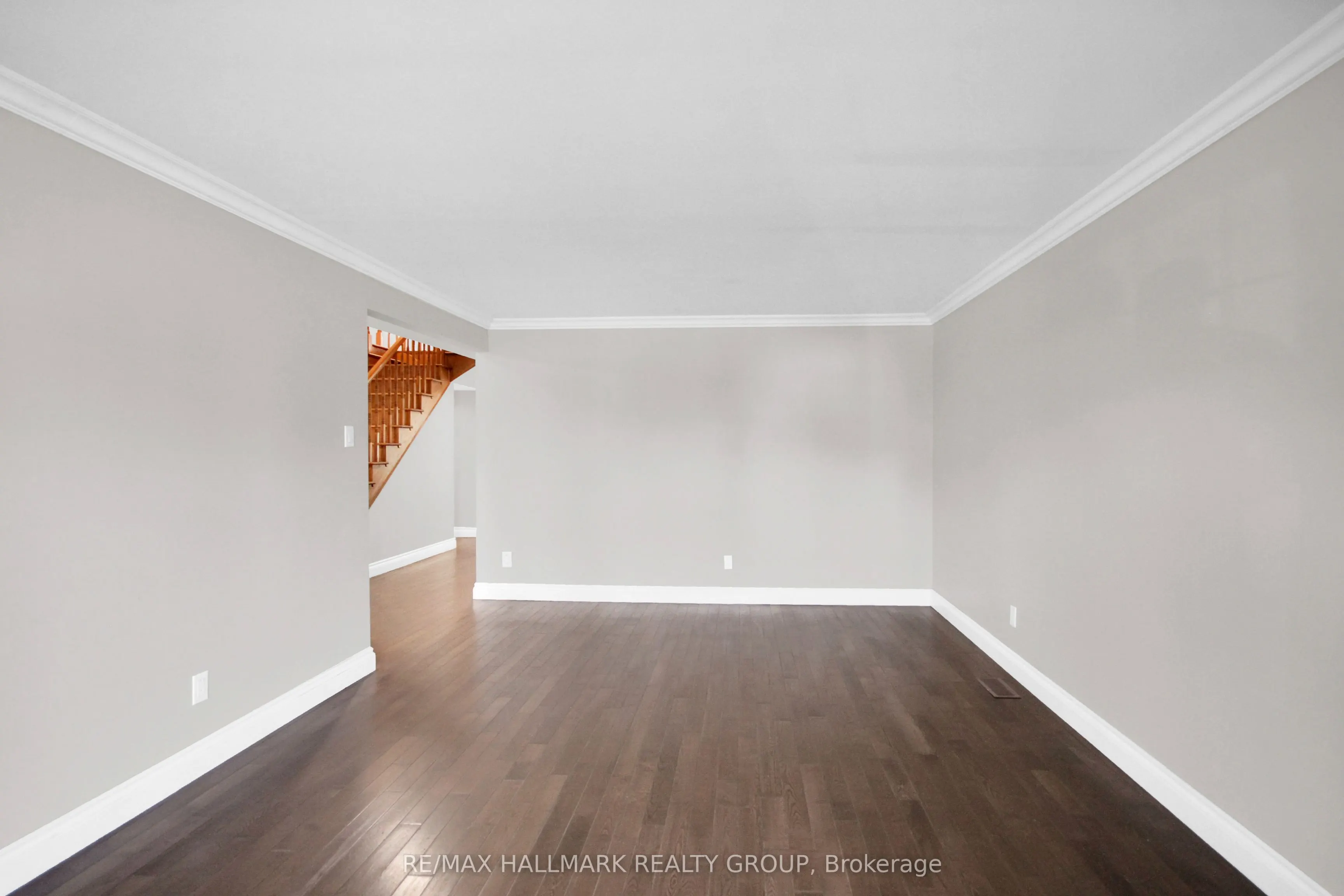 1662 HUNTERS RUN Drive