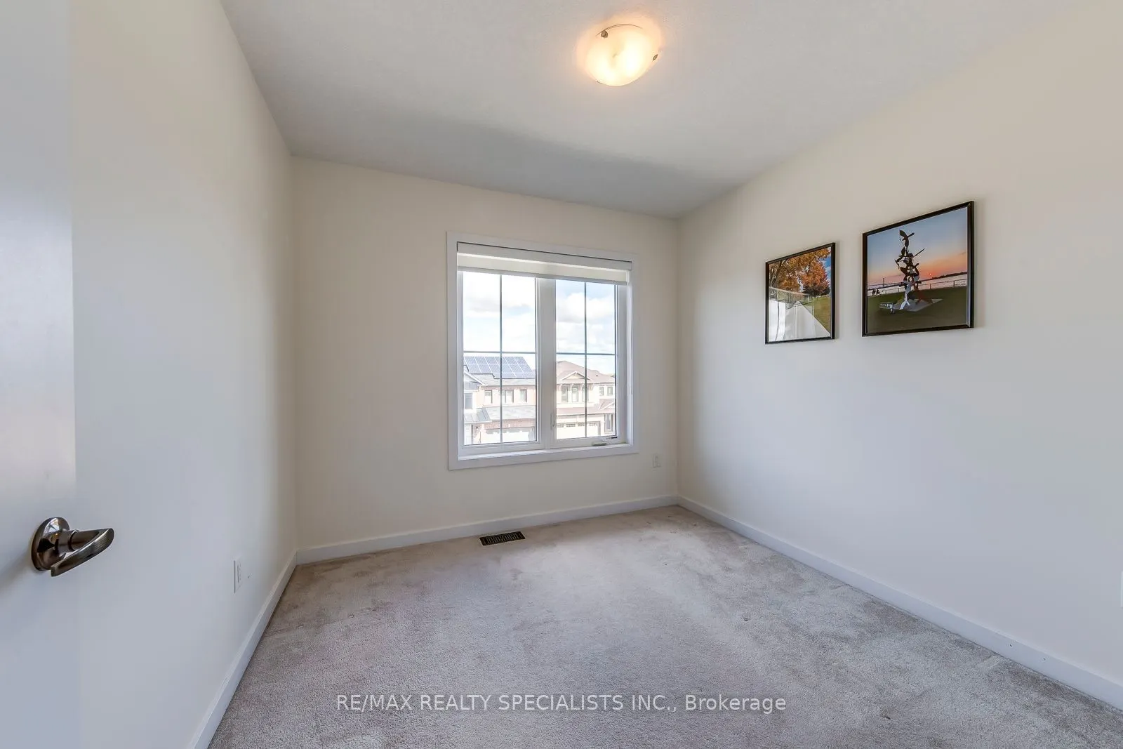 72 Crafter Crescent