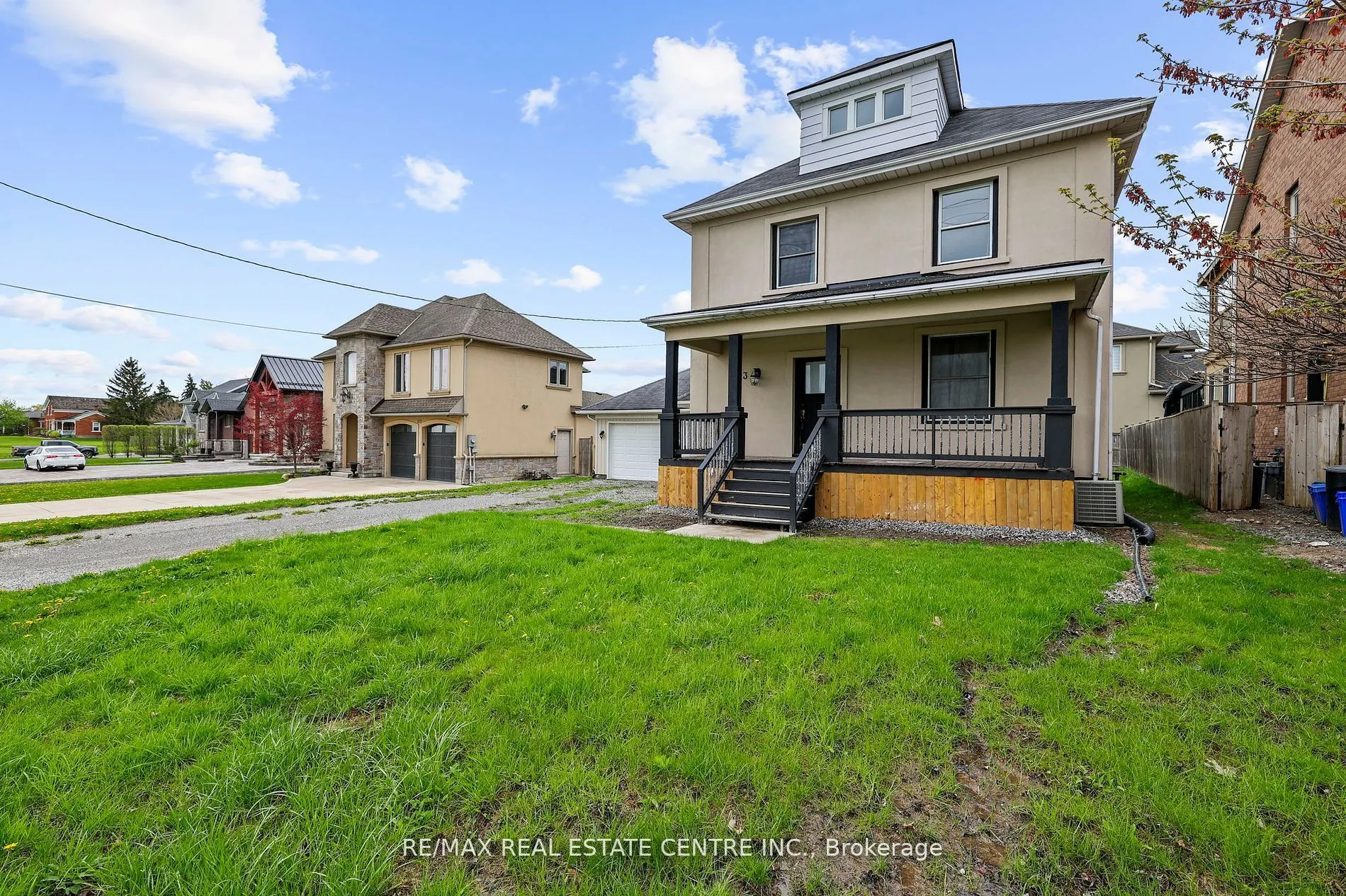 323 Queenston Road