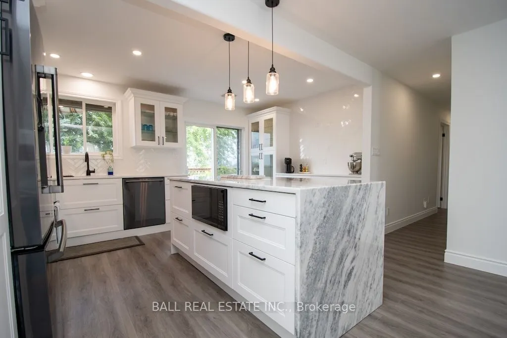 2546 Marsdale Drive