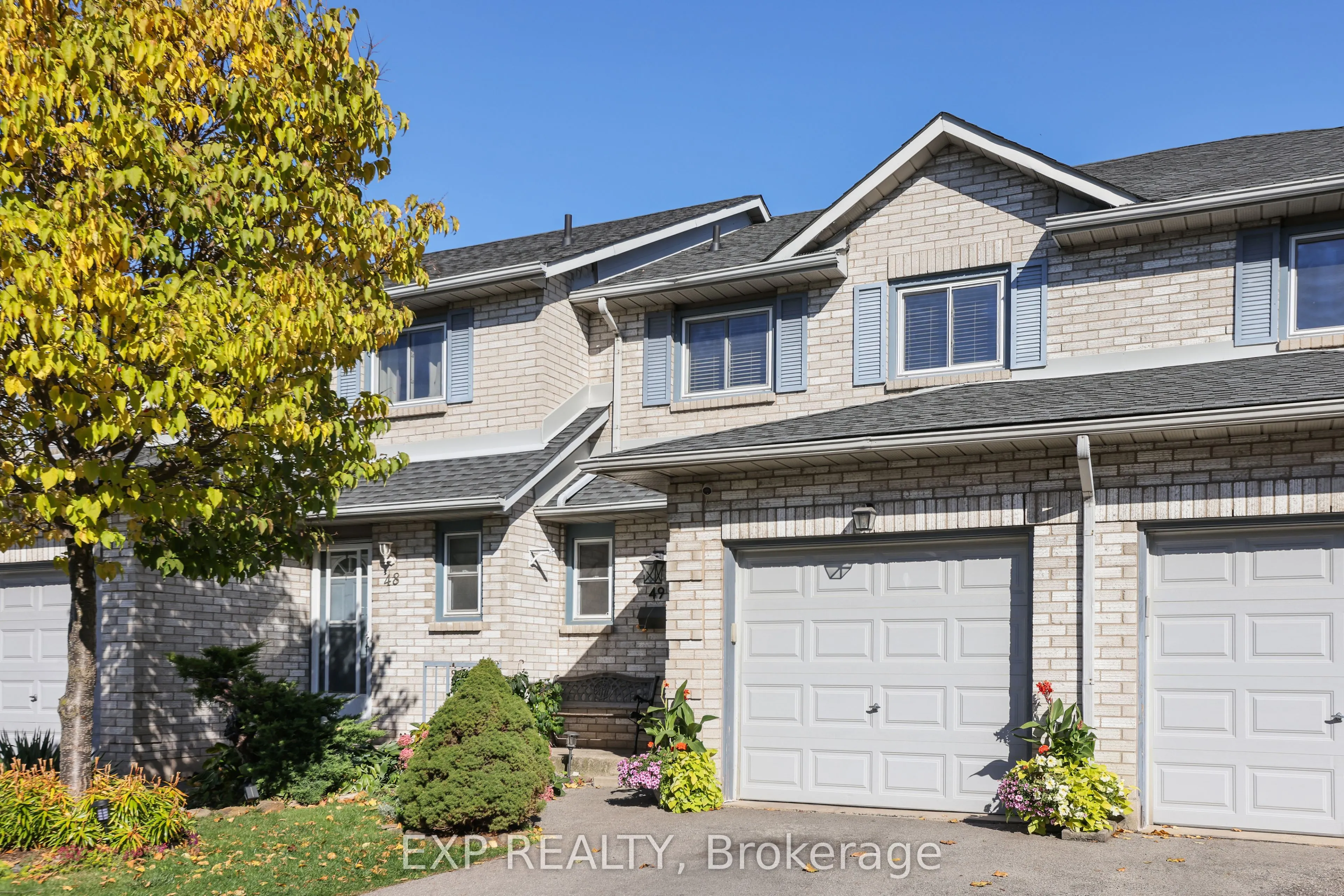 2 Royalwood Court, #49