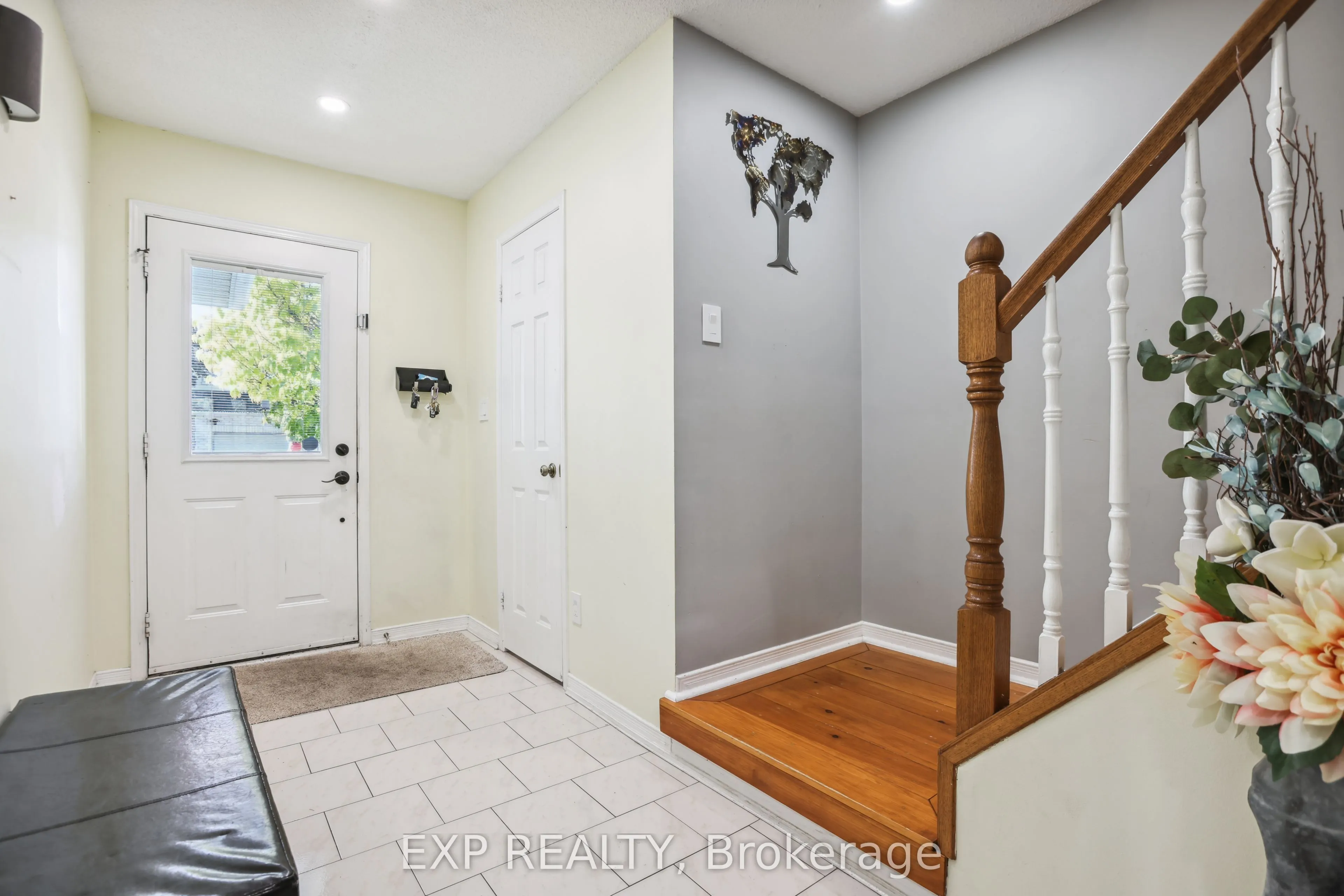 2 Royalwood Court, #49