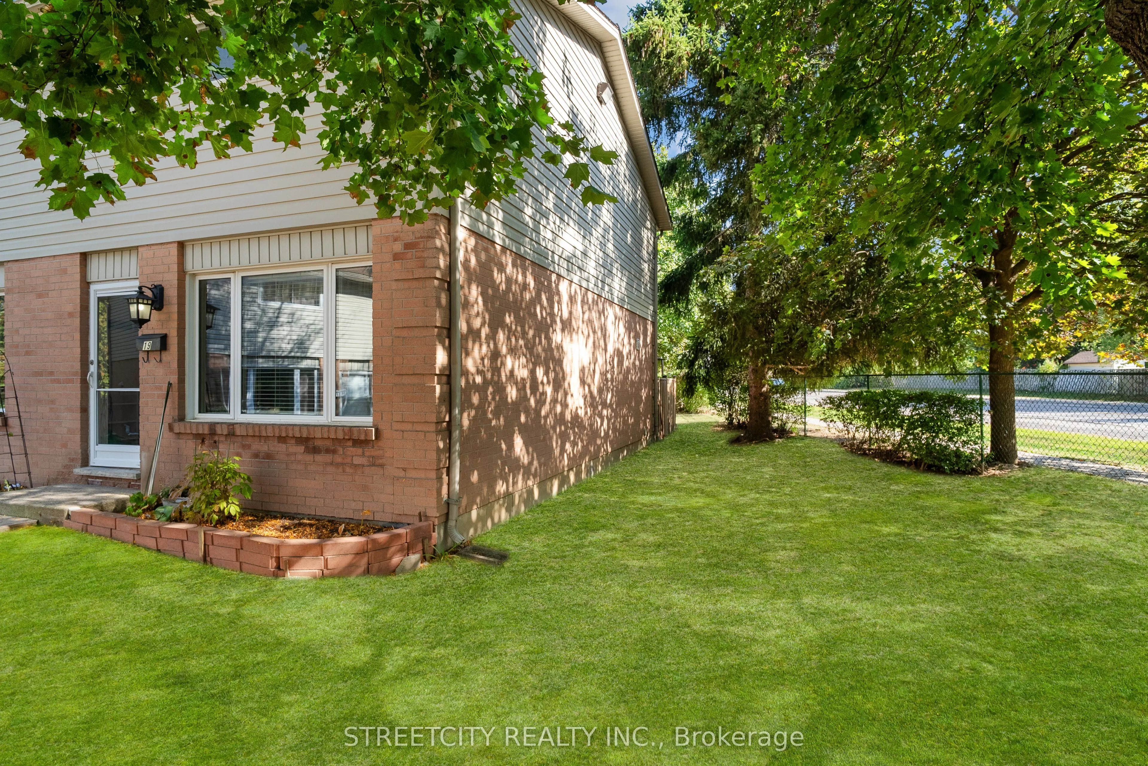45 Gatewood Place, #19