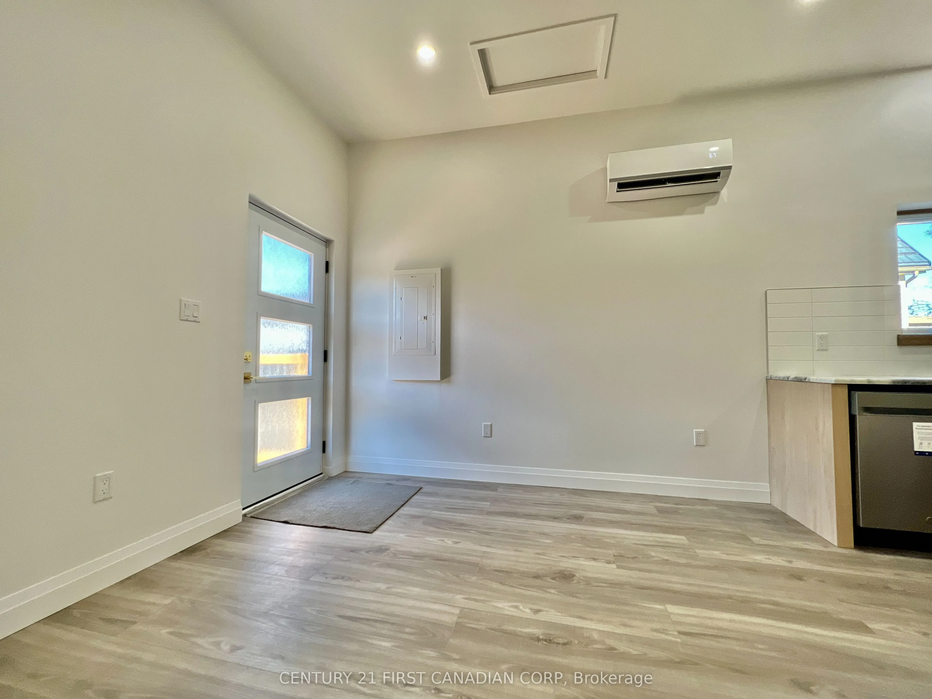 166 CENTRAL Avenue, #3