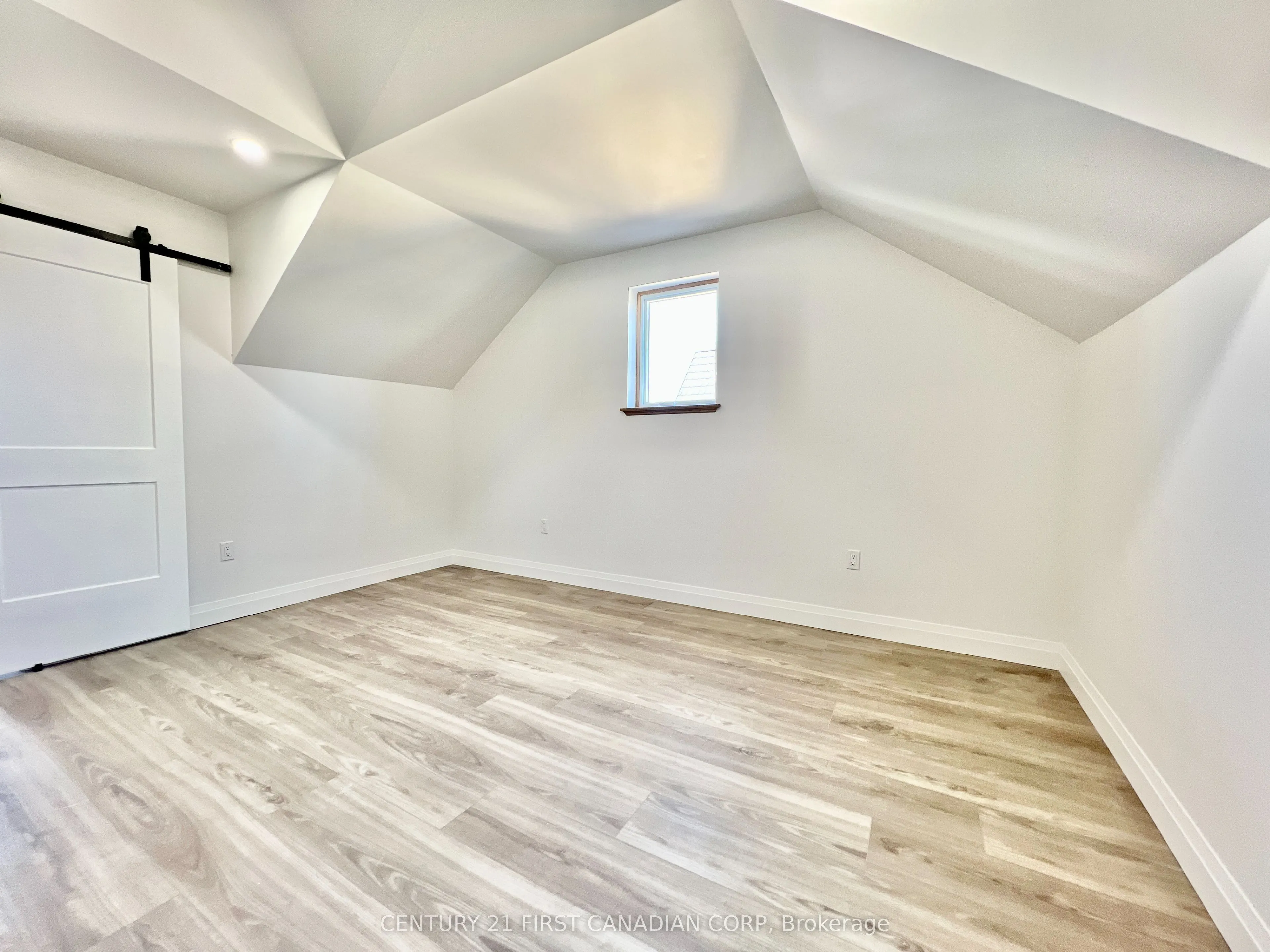 166 CENTRAL Avenue, #3