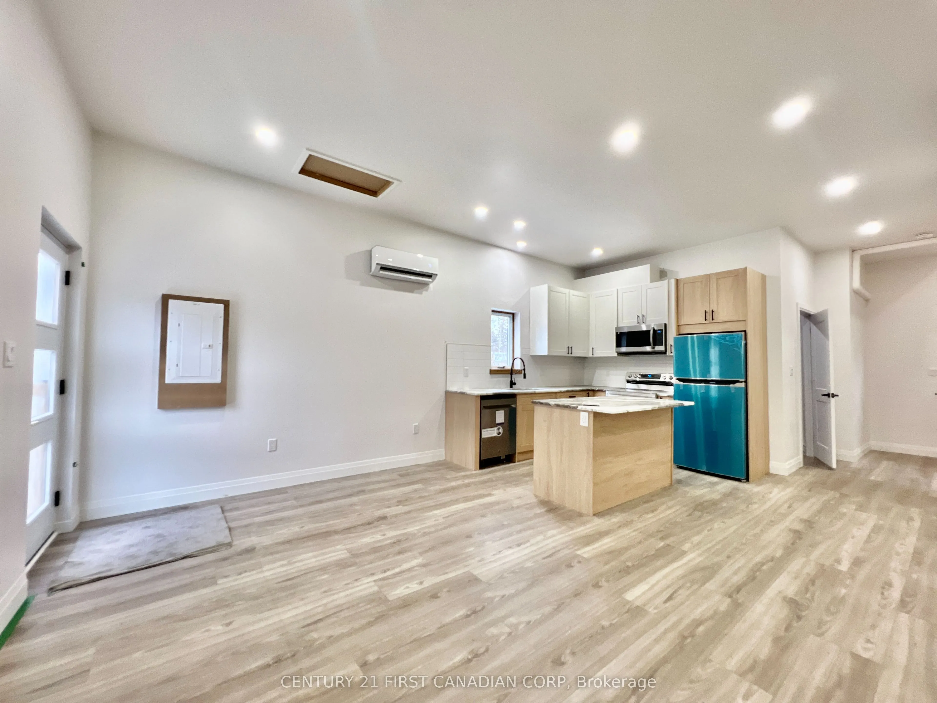 166 CENTRAL Avenue, #3