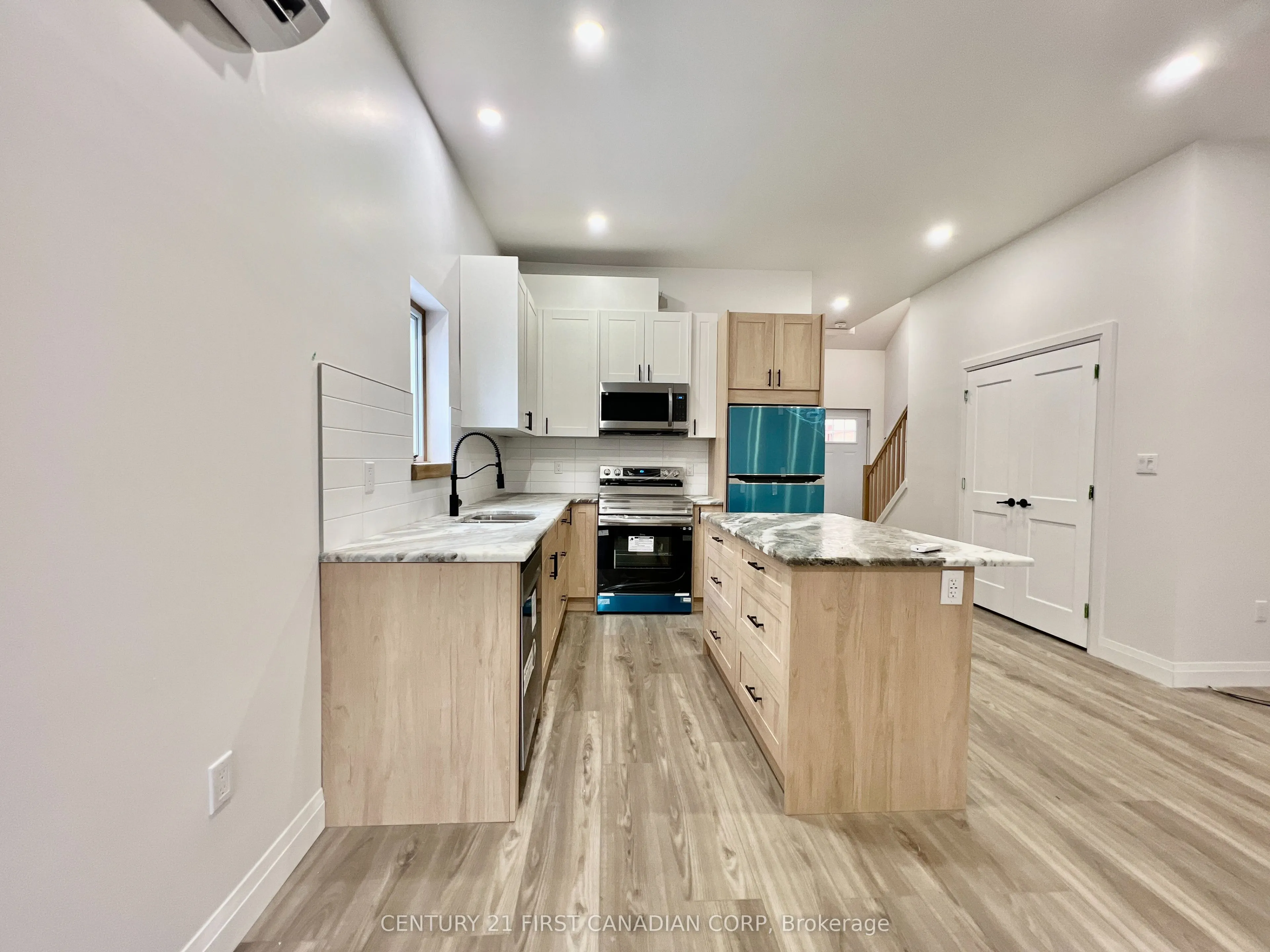 166 CENTRAL Avenue, #3