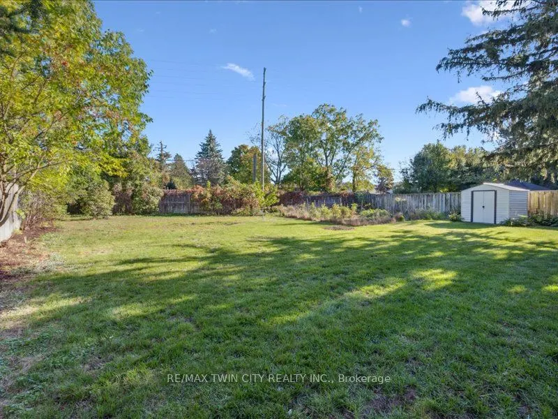 407 Grangewood Drive S