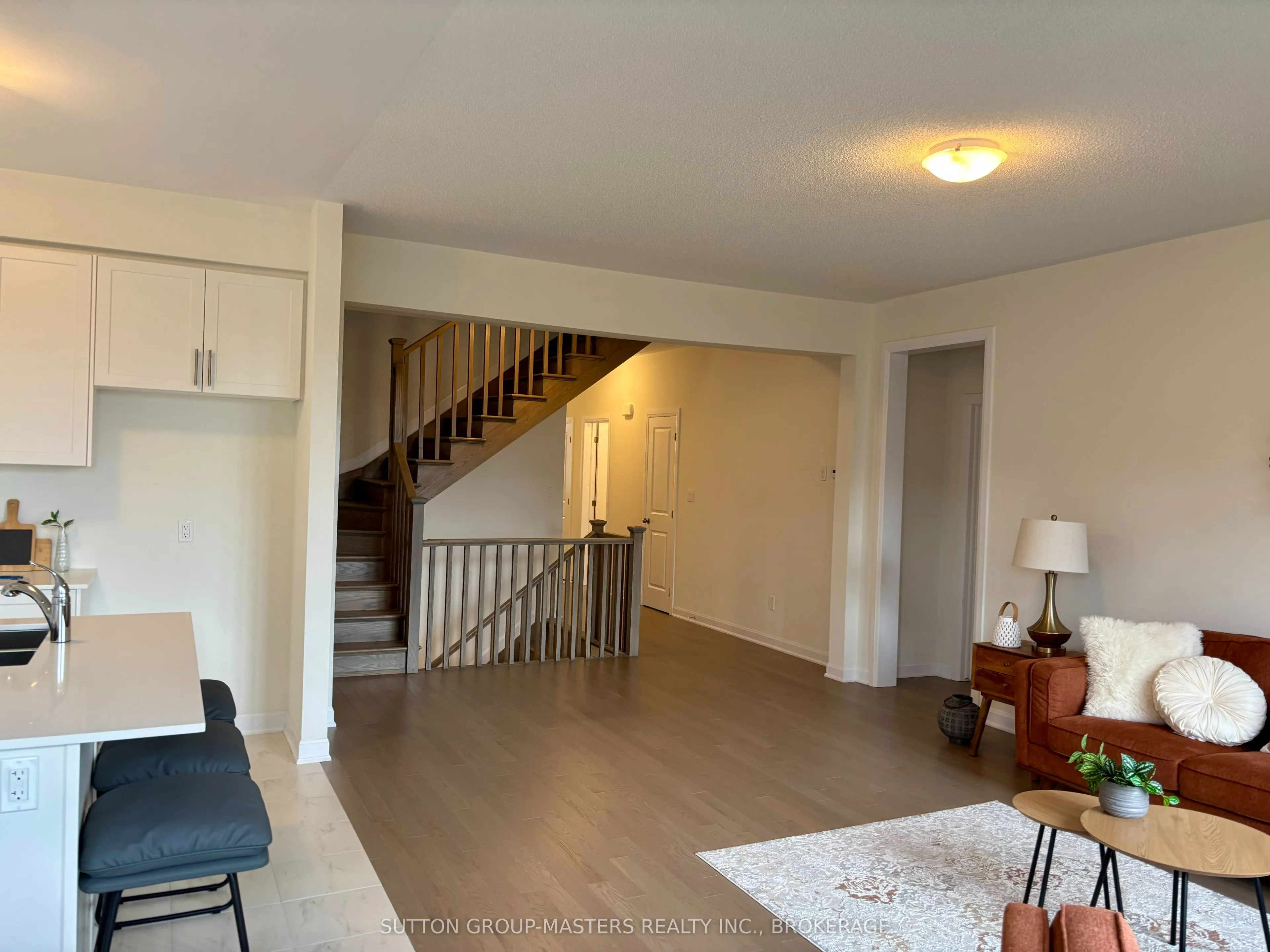 19 OAKMONT Drive