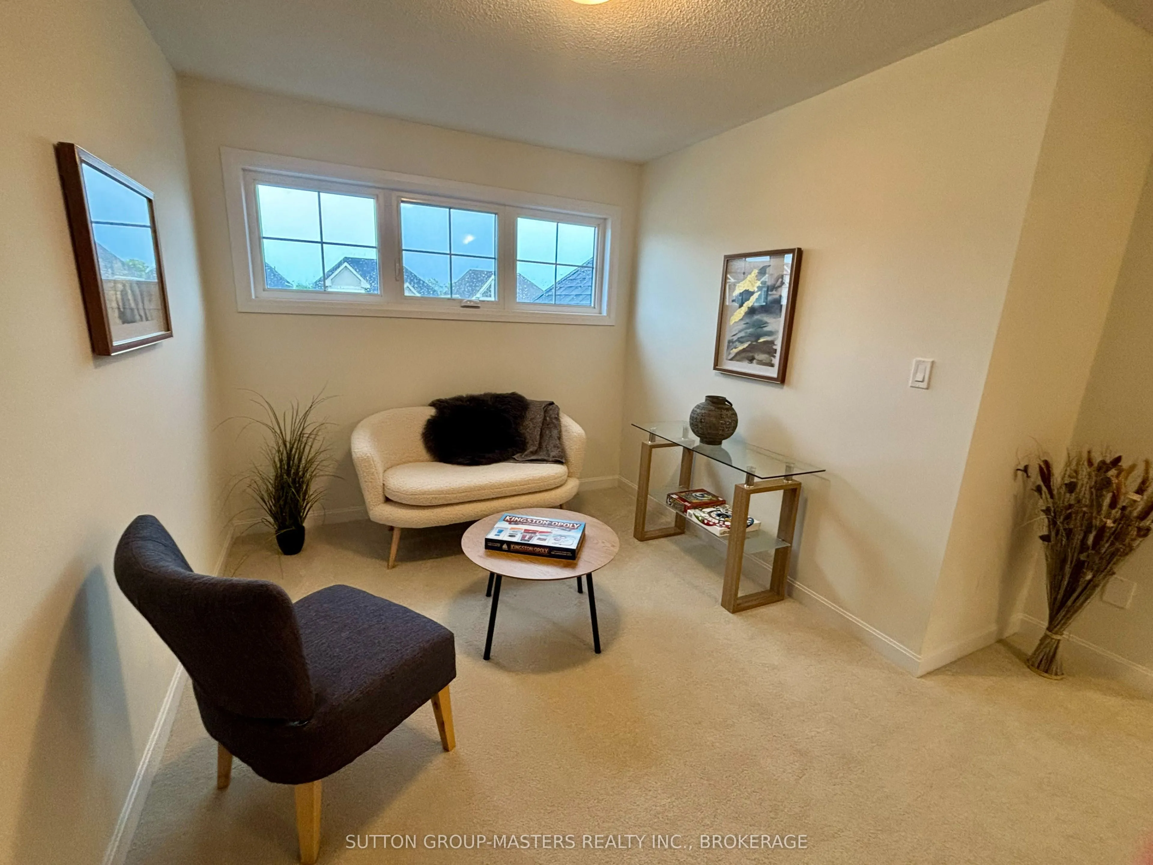 19 OAKMONT Drive